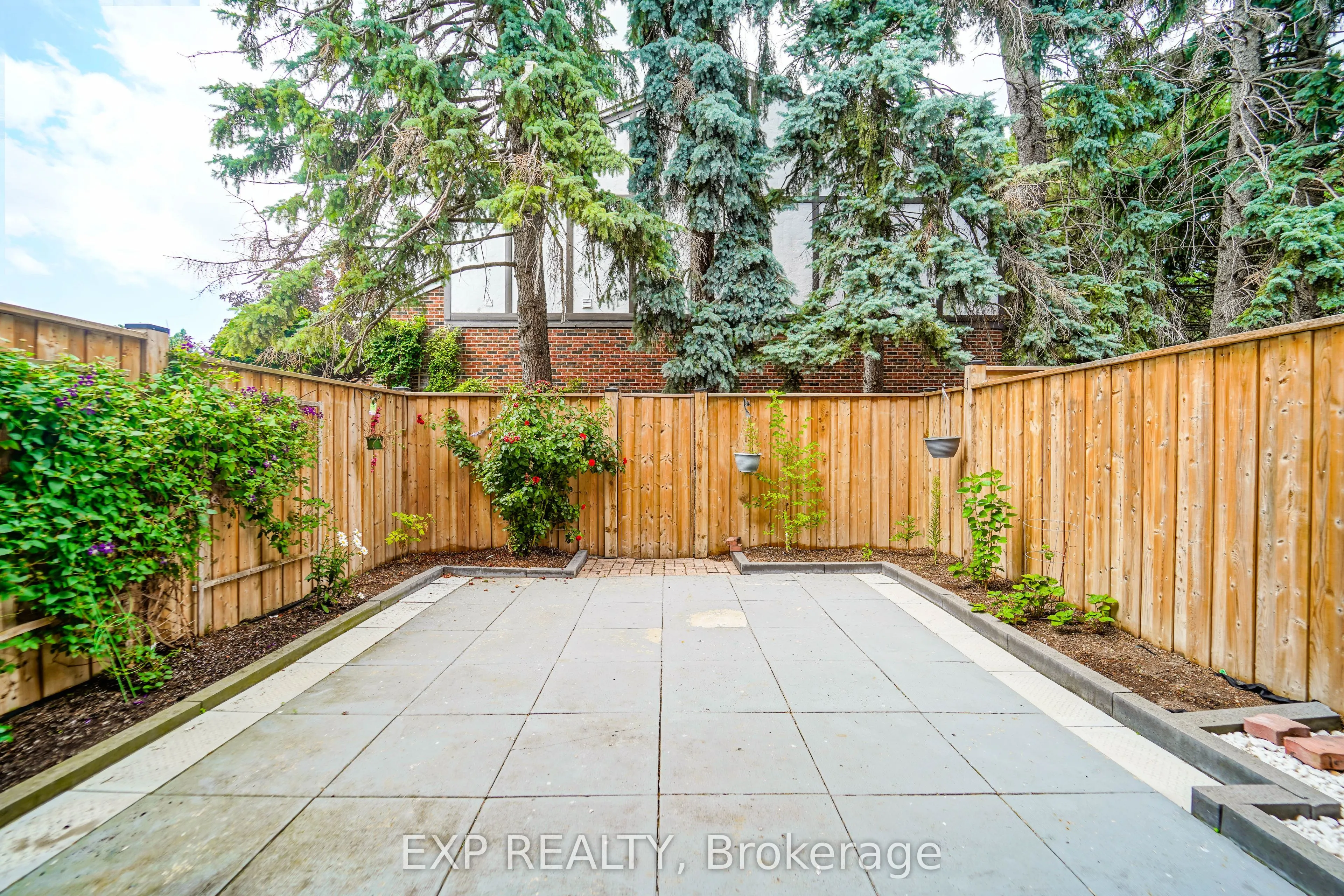 288 Simonston Boulevard, #30