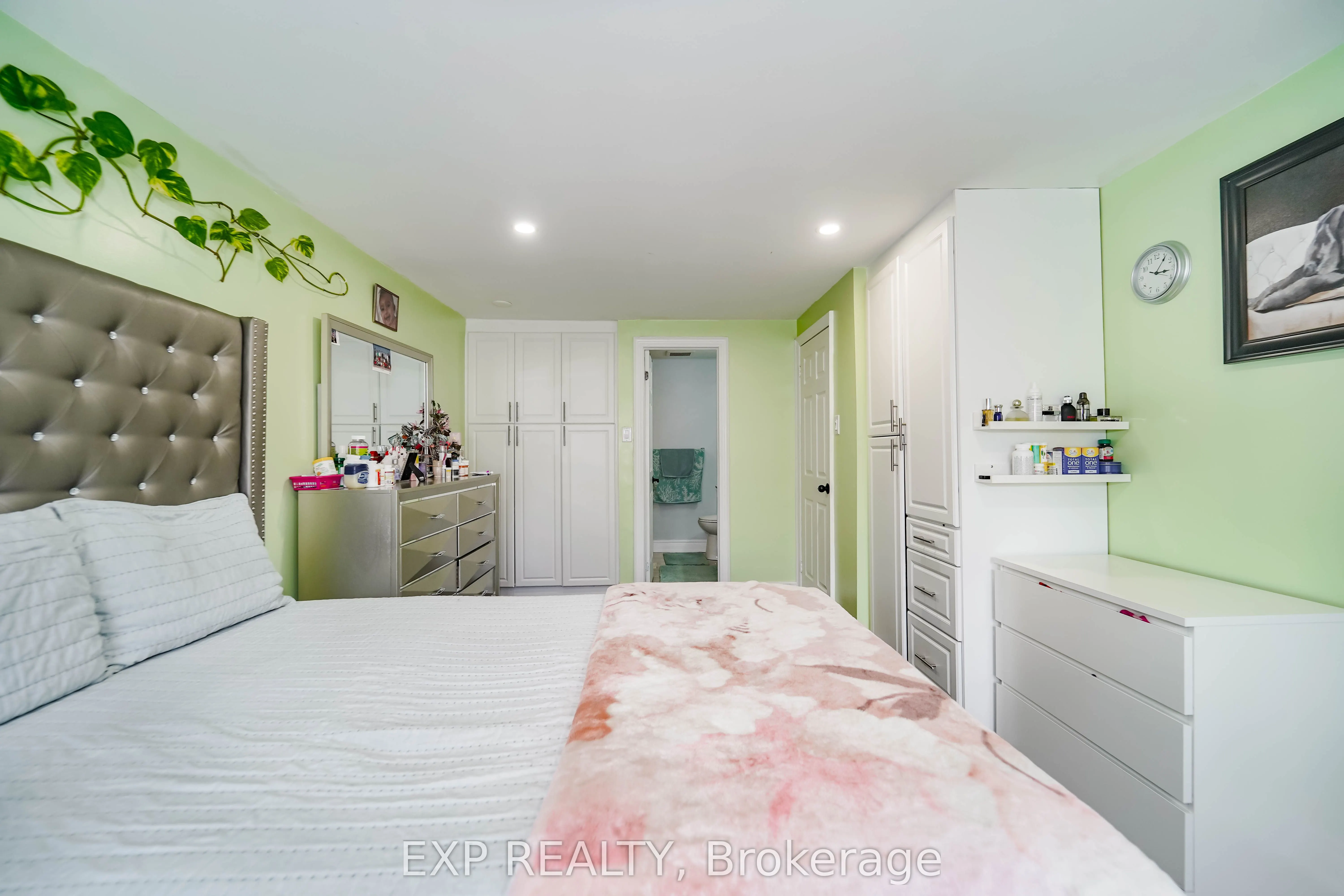 288 Simonston Boulevard, #30