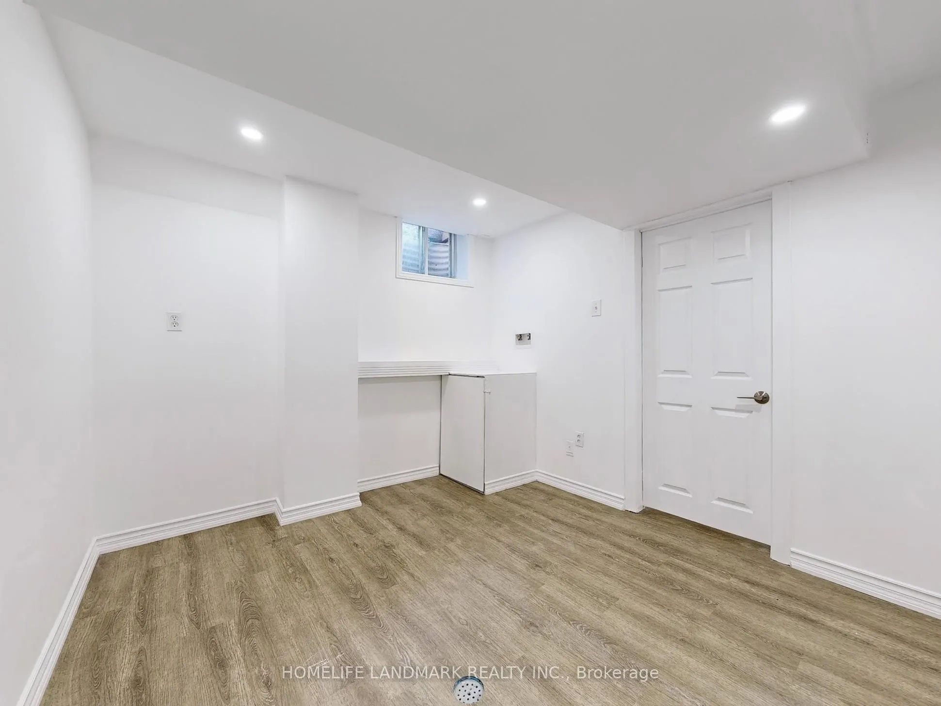58 London Road, #Basement