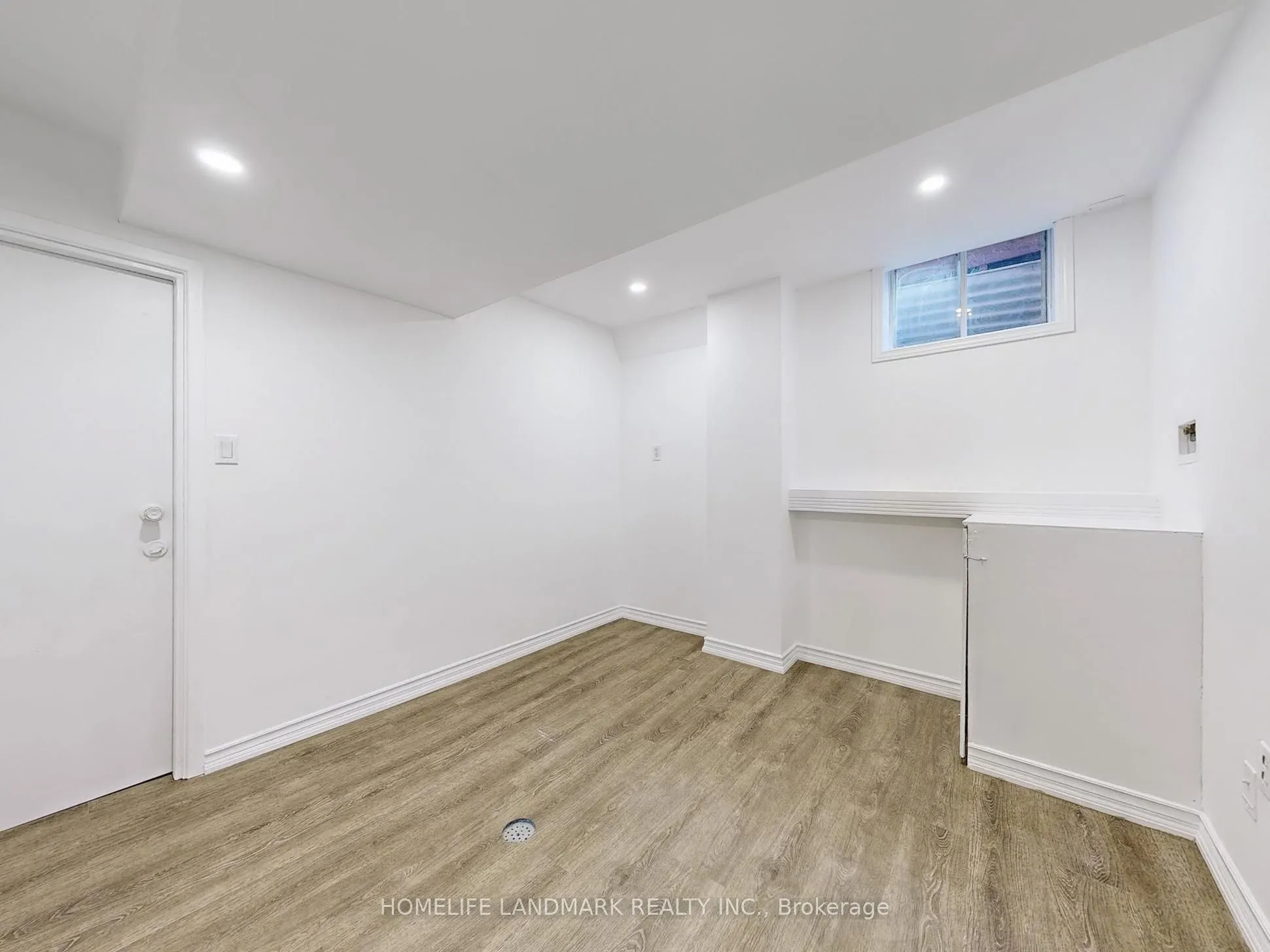 58 London Road, #Basement