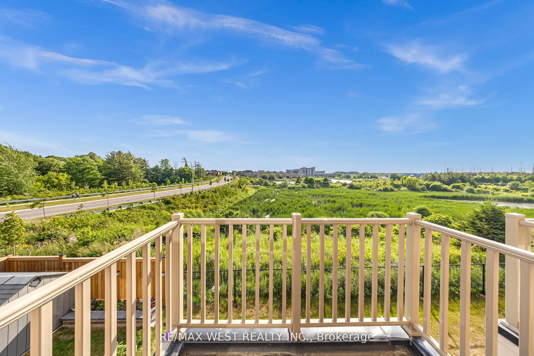 8 Andress Way