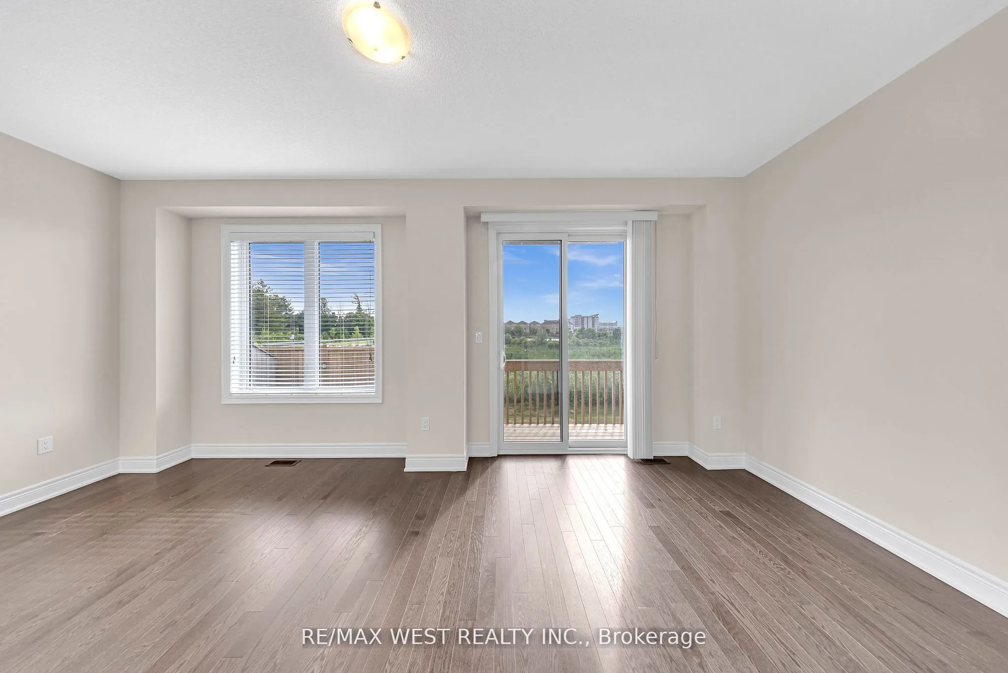 8 Andress Way