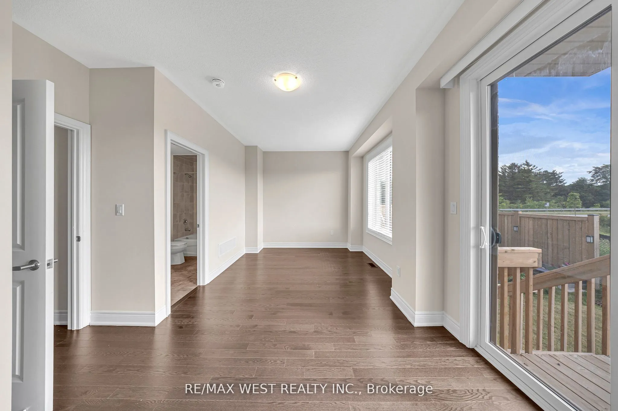 8 Andress Way