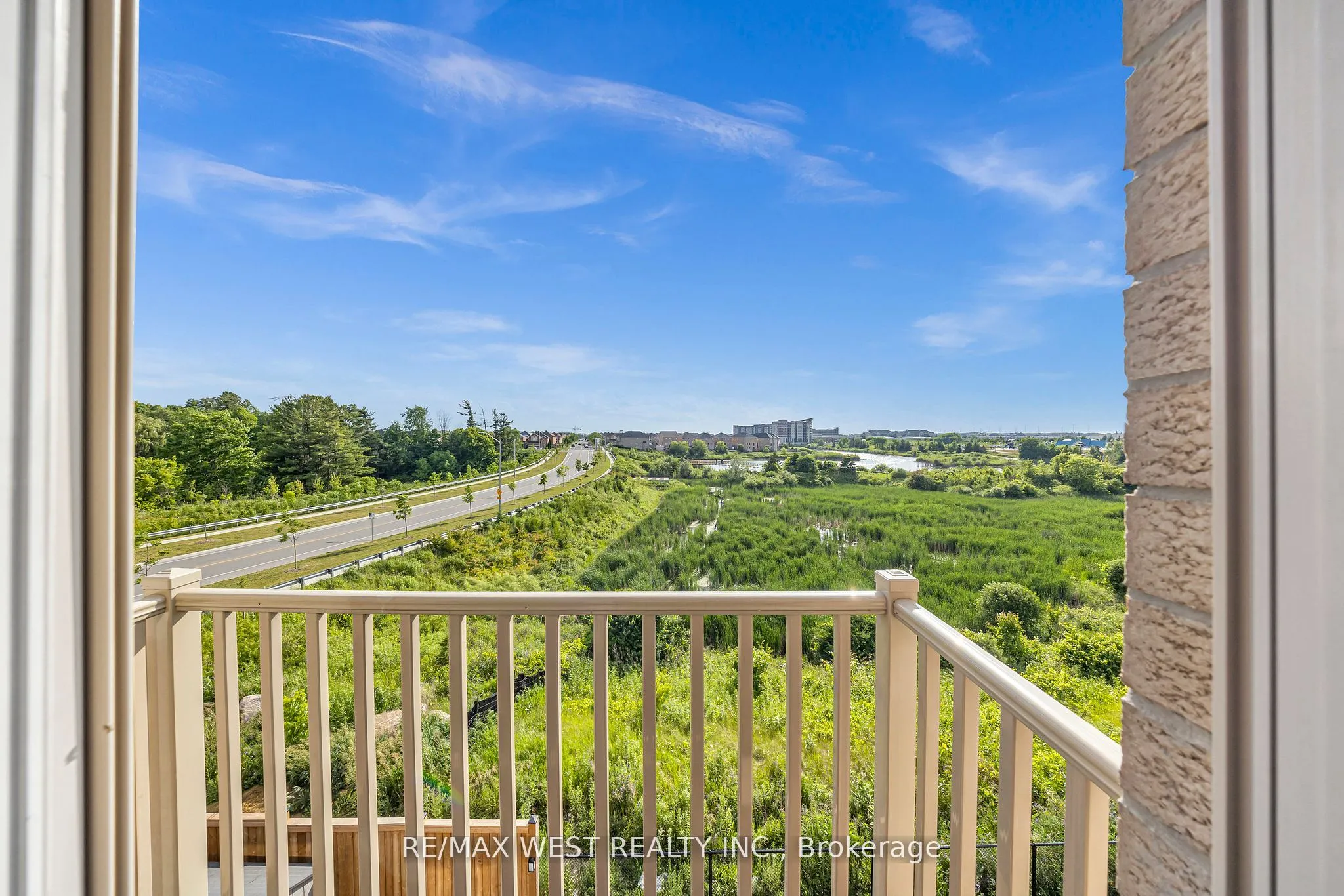 8 Andress Way