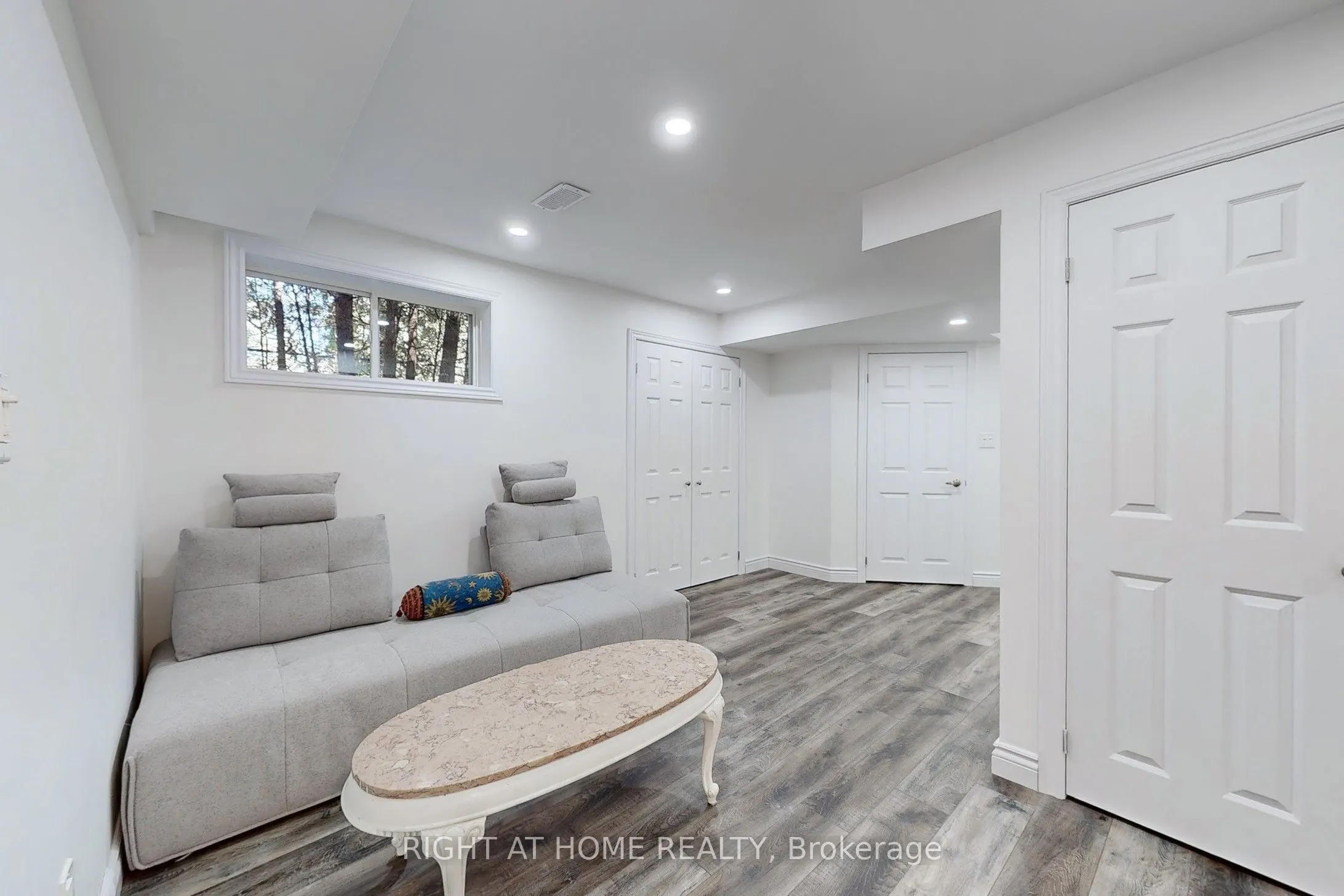 396 Curley Street