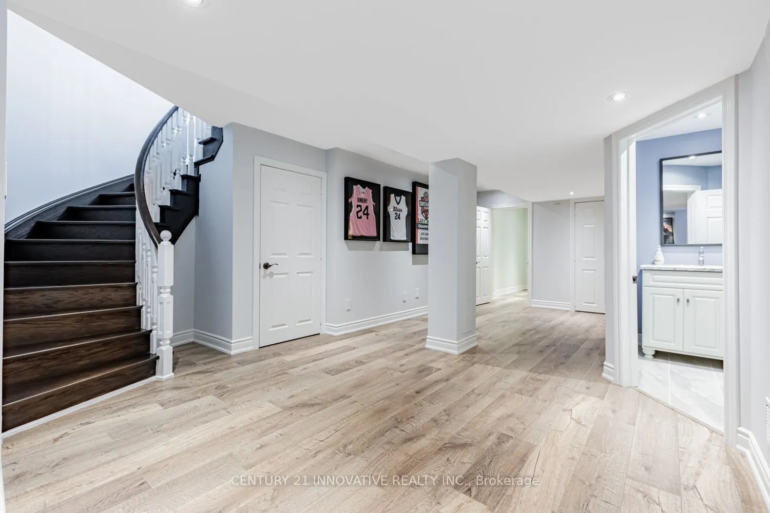 7 Stonechurch Crescent