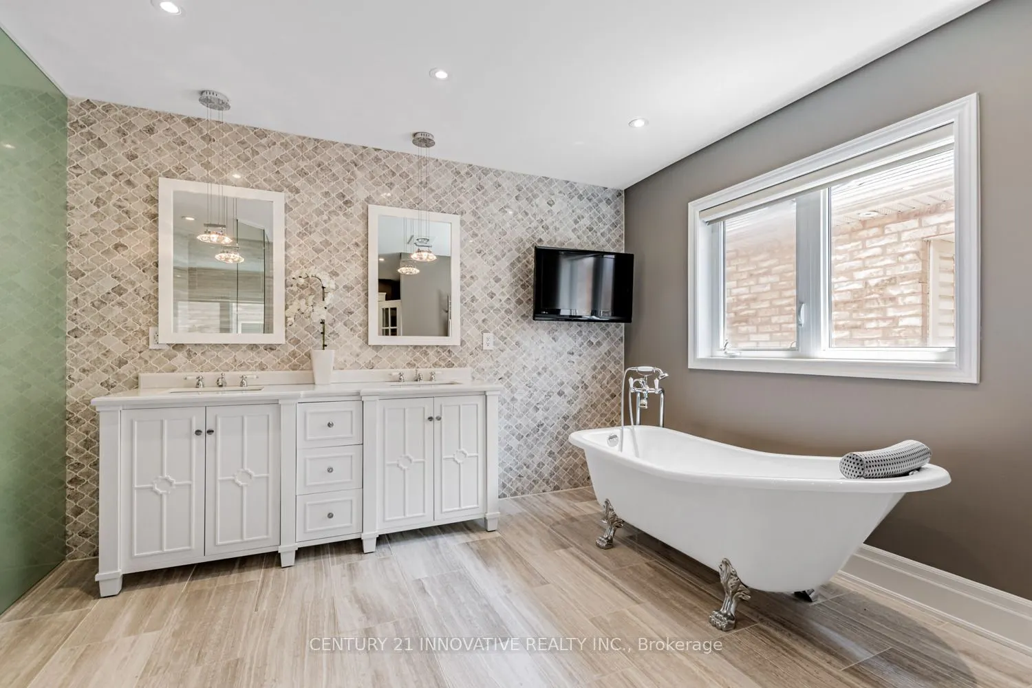 7 Stonechurch Crescent