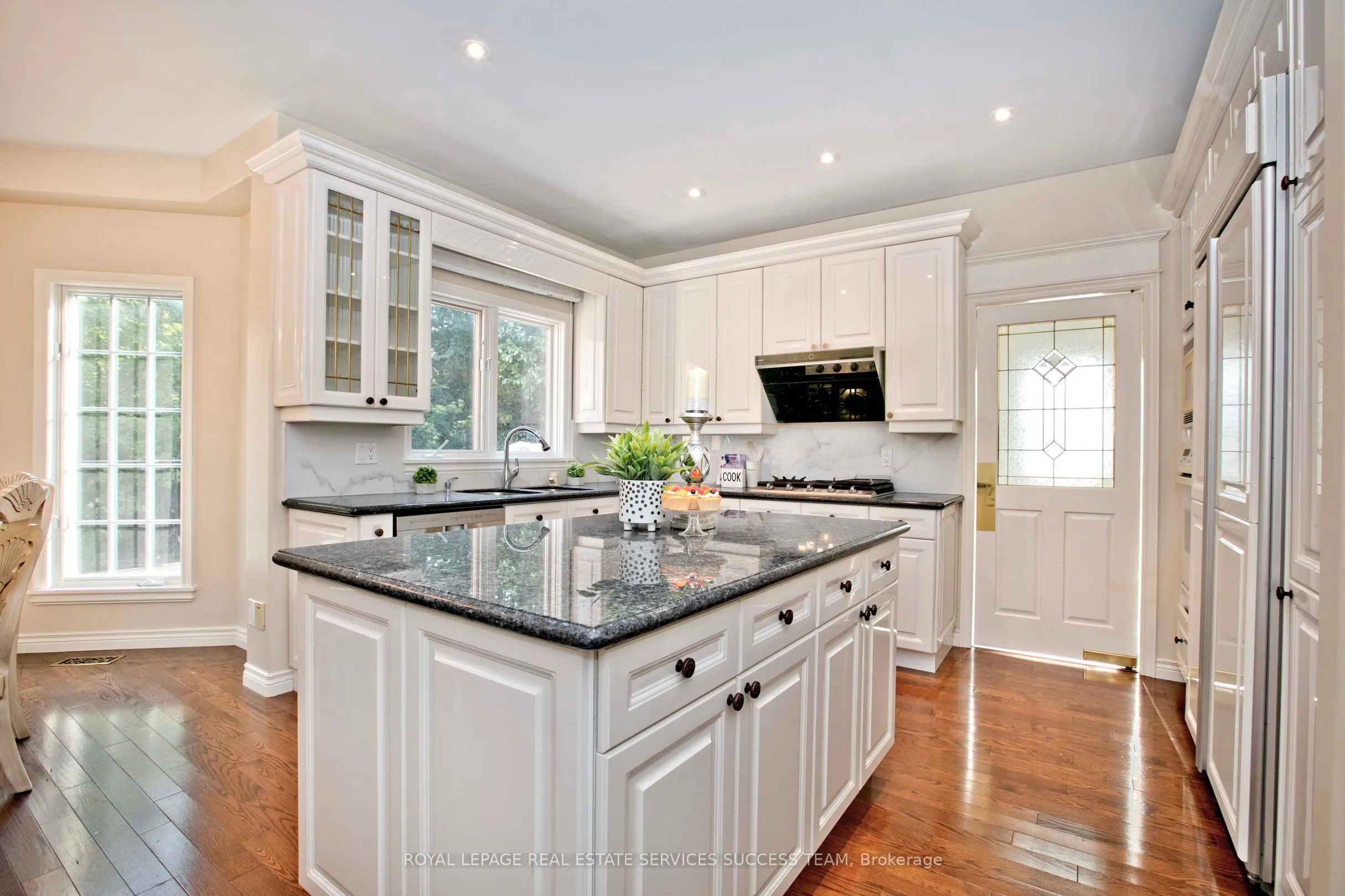 37 Heatherwood Crescent