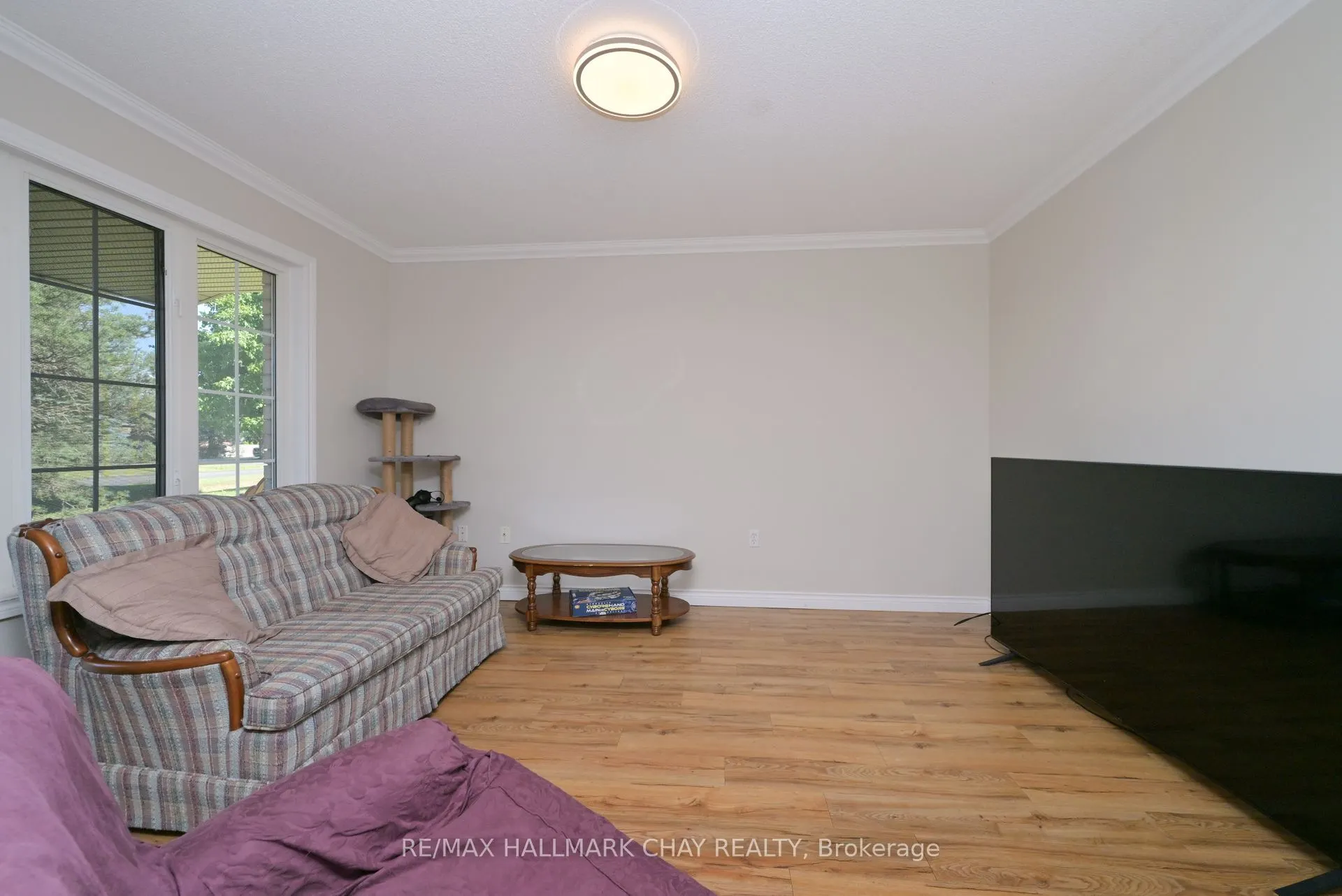 16 Brian Crescent