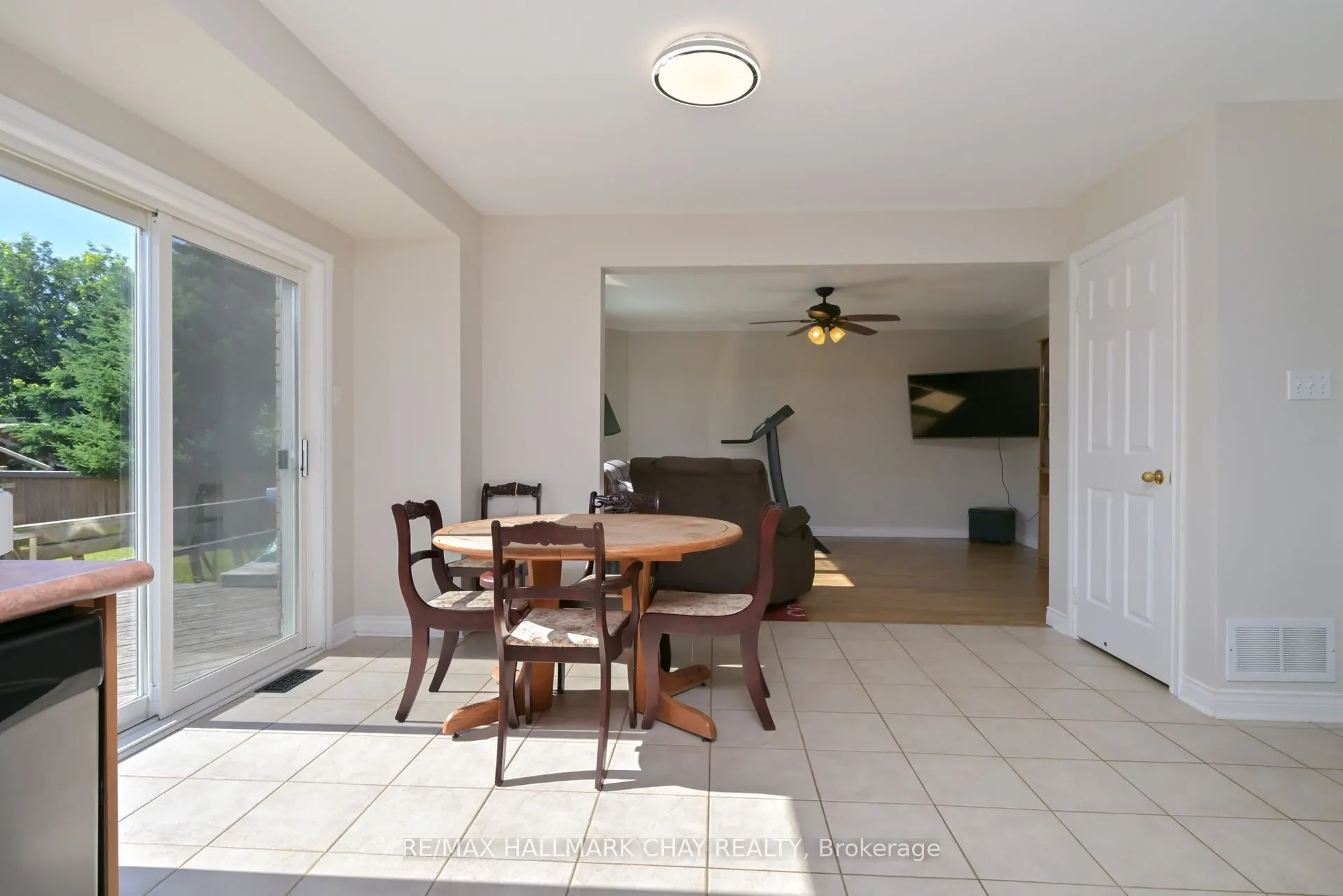 16 Brian Crescent