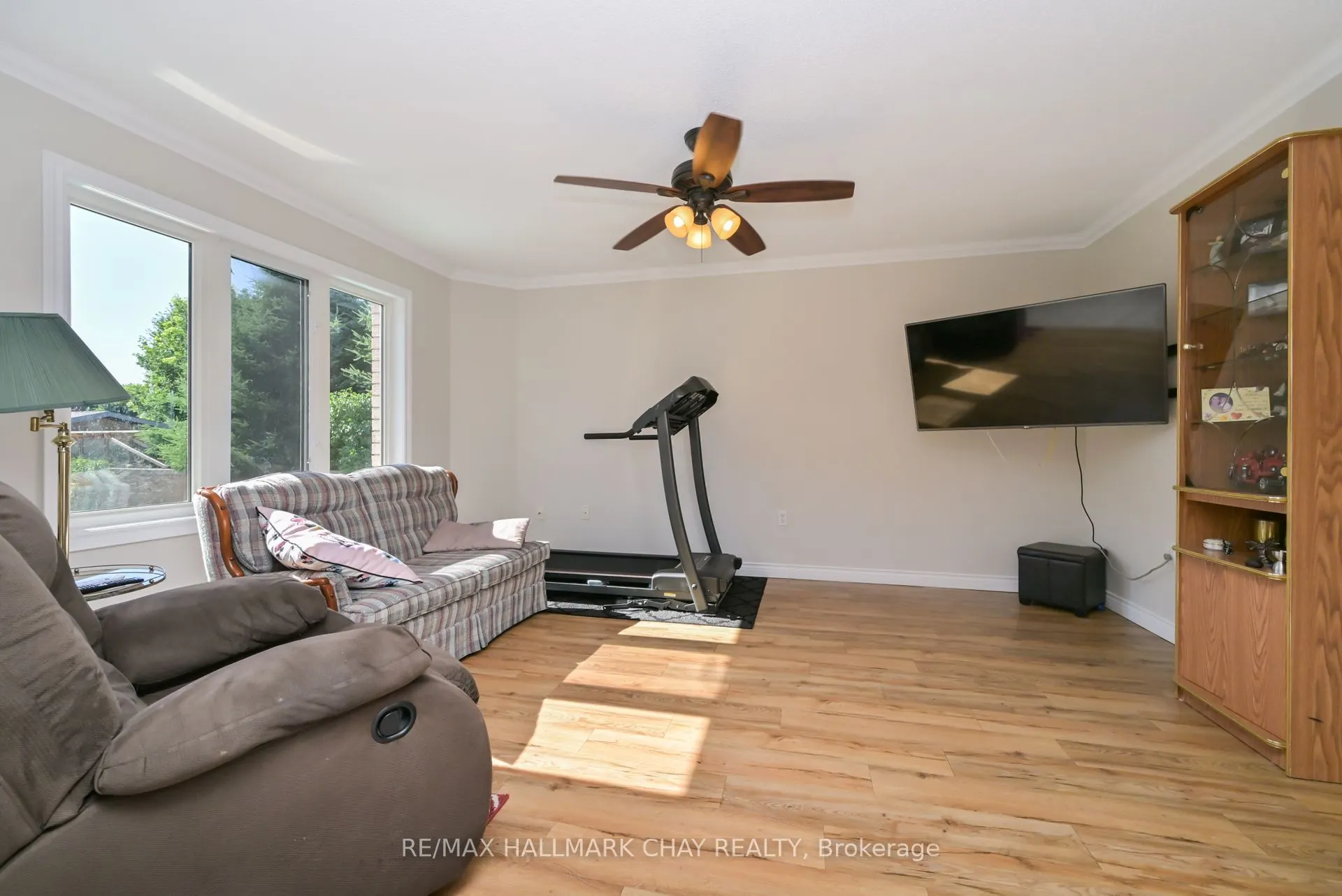 16 Brian Crescent