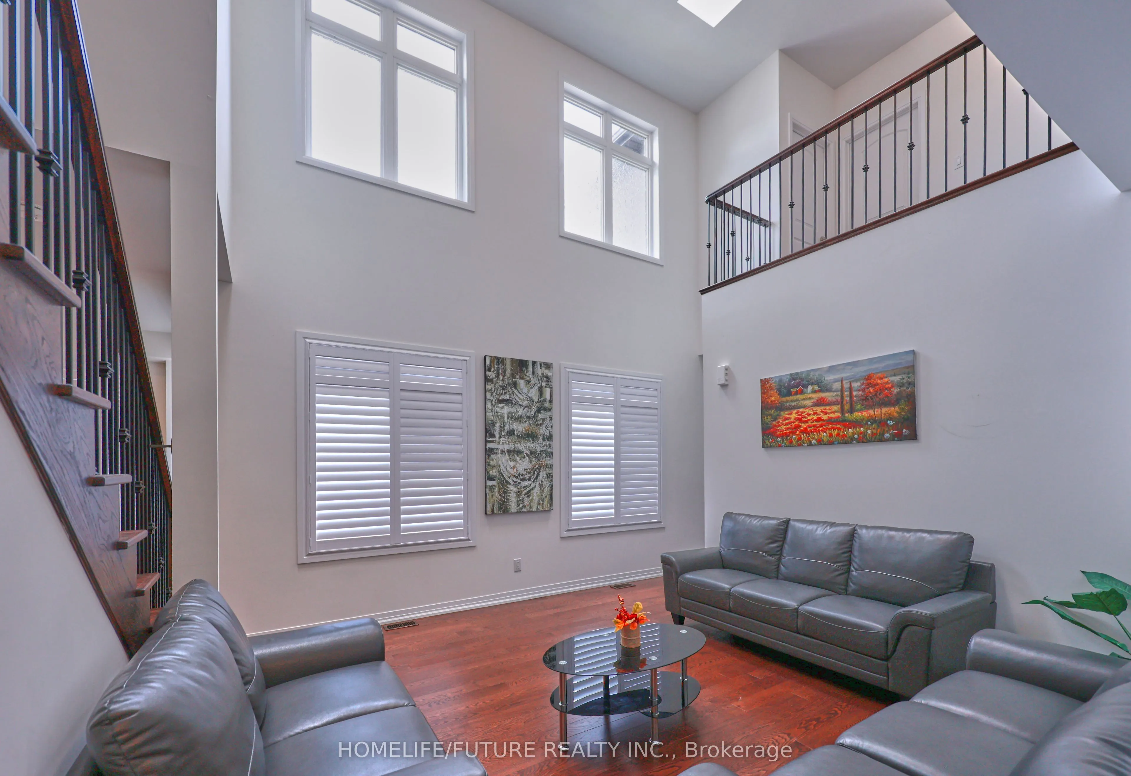 28 Jinnah Avenue E
