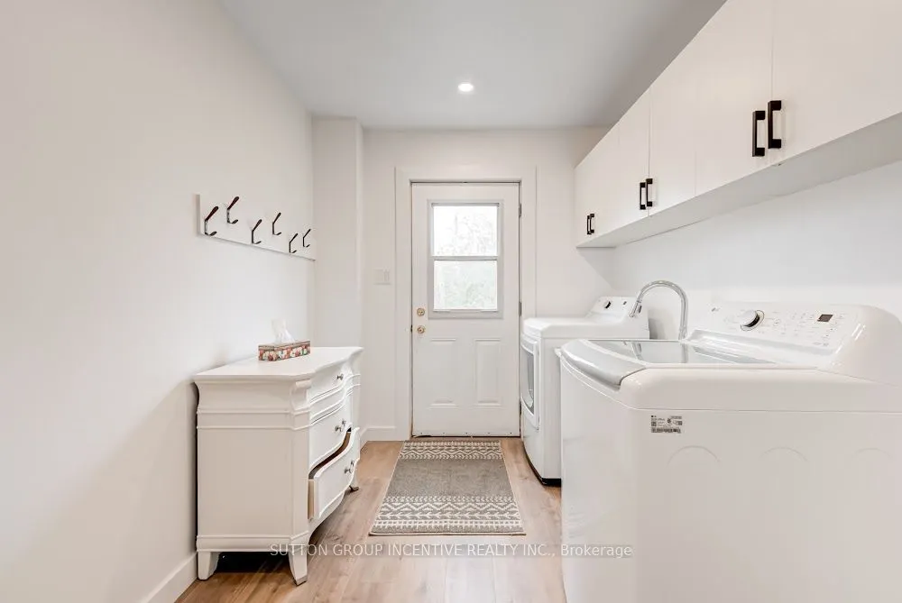 2252 Richard Street
