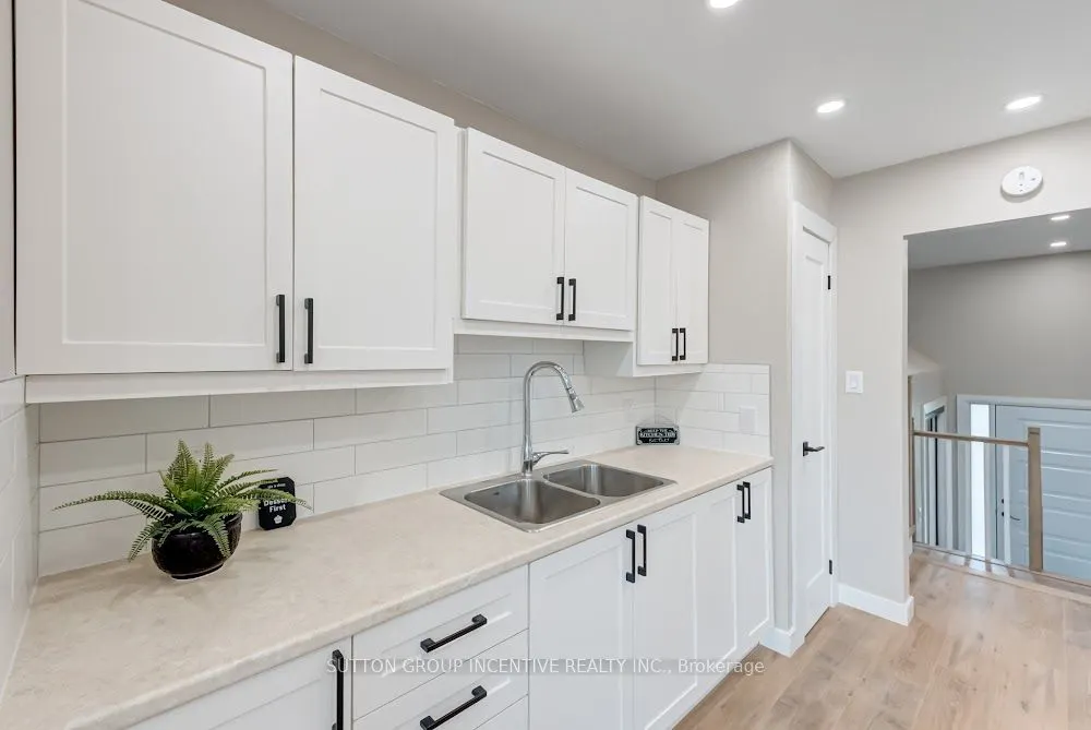 2252 Richard Street