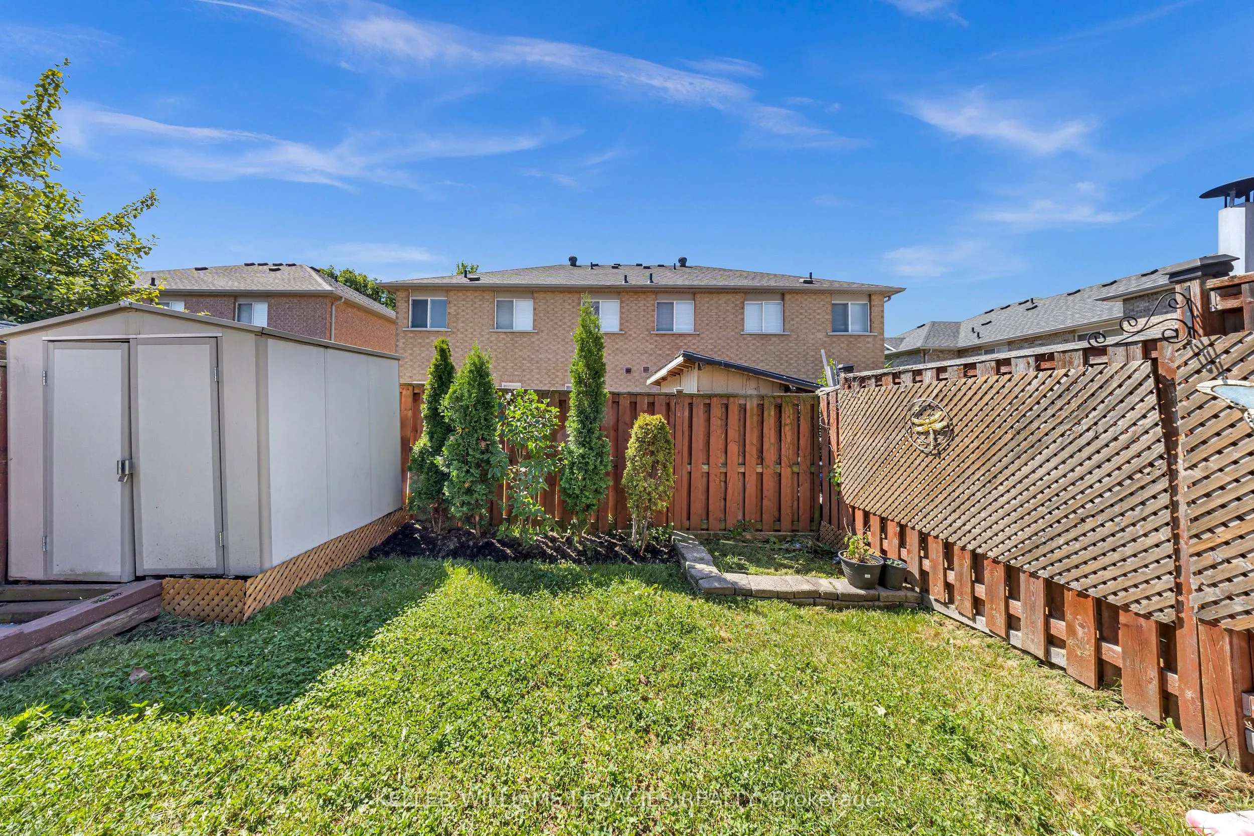11 Neuchatel Avenue