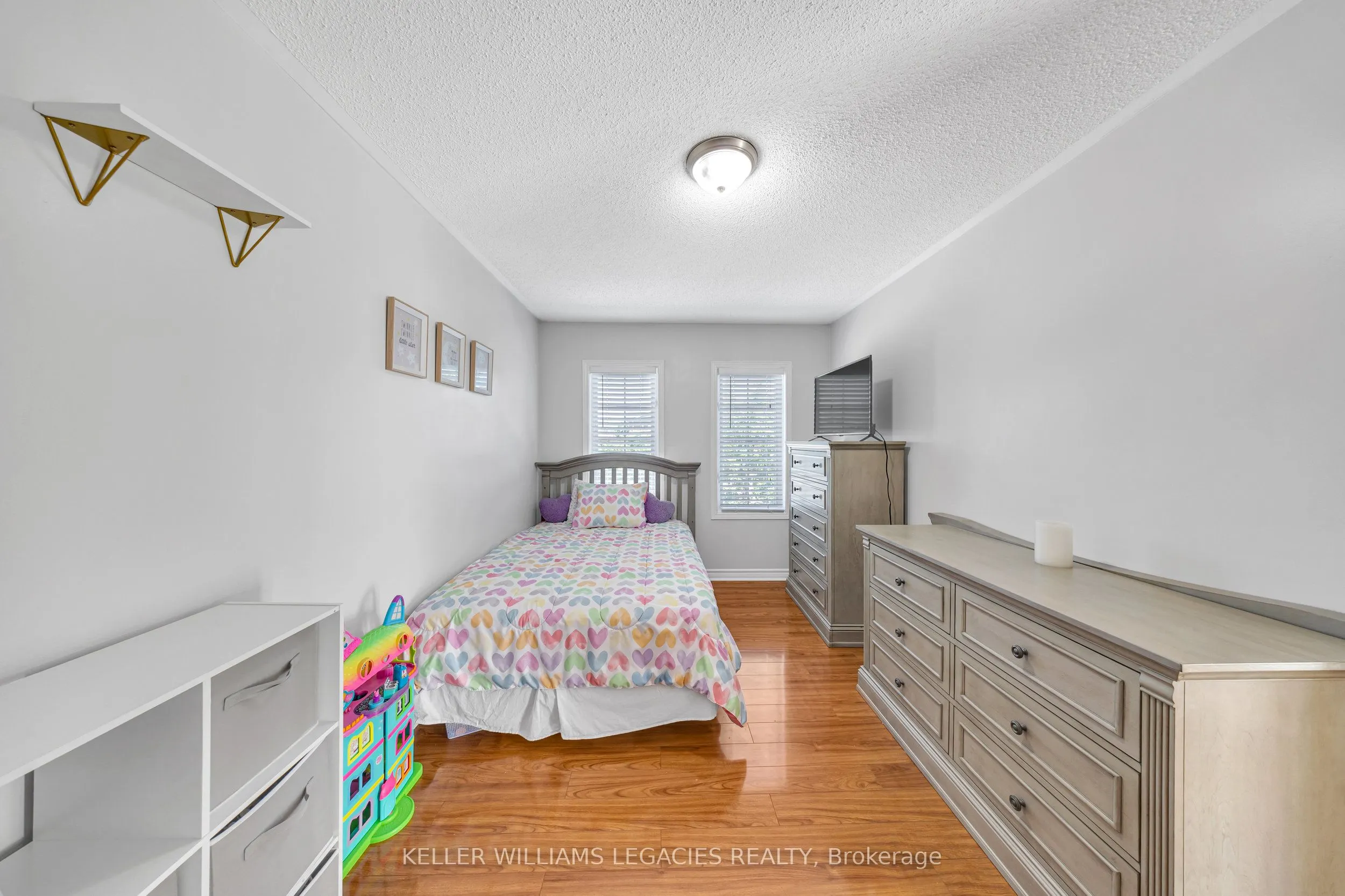 11 Neuchatel Avenue