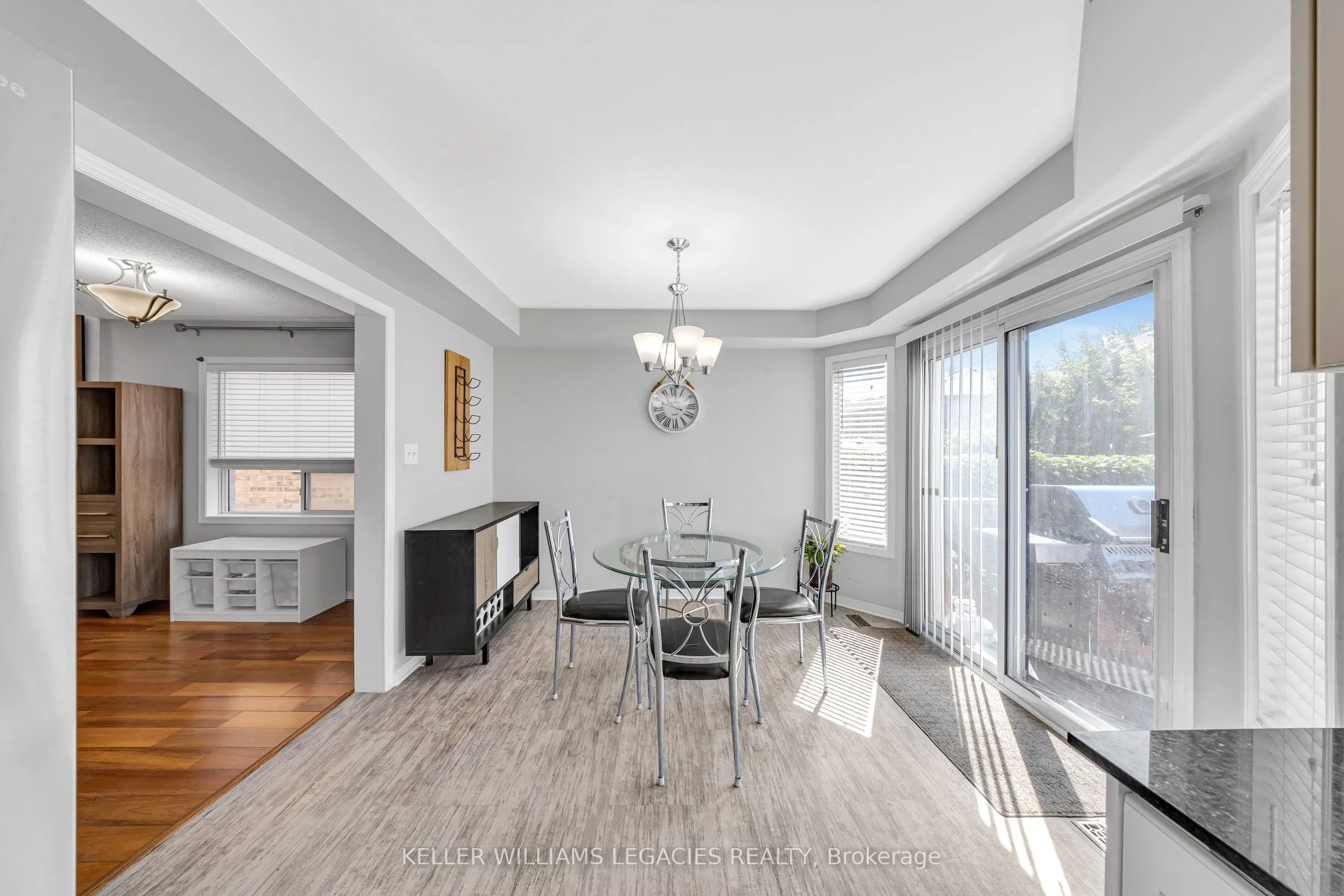11 Neuchatel Avenue