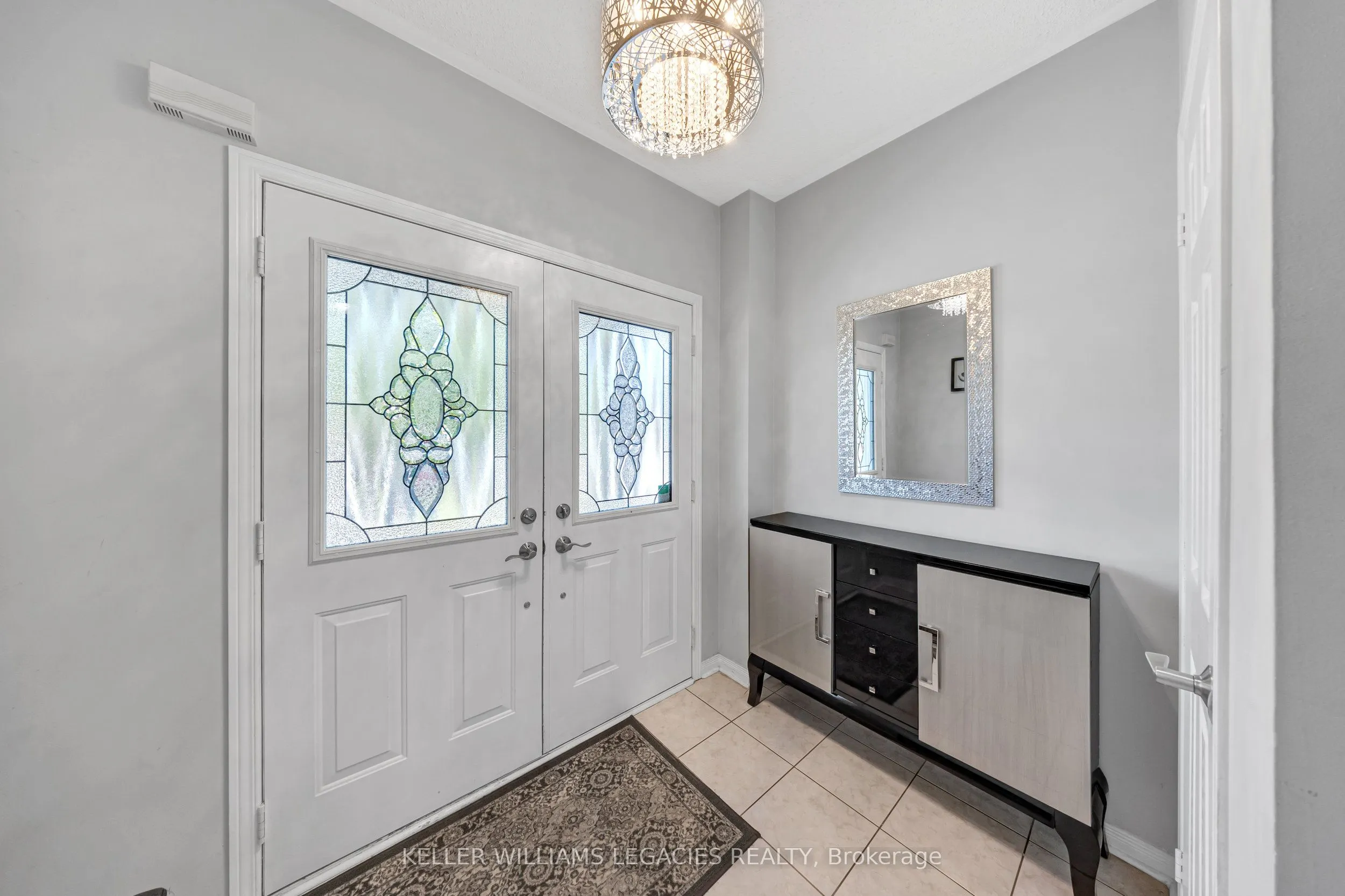 11 Neuchatel Avenue