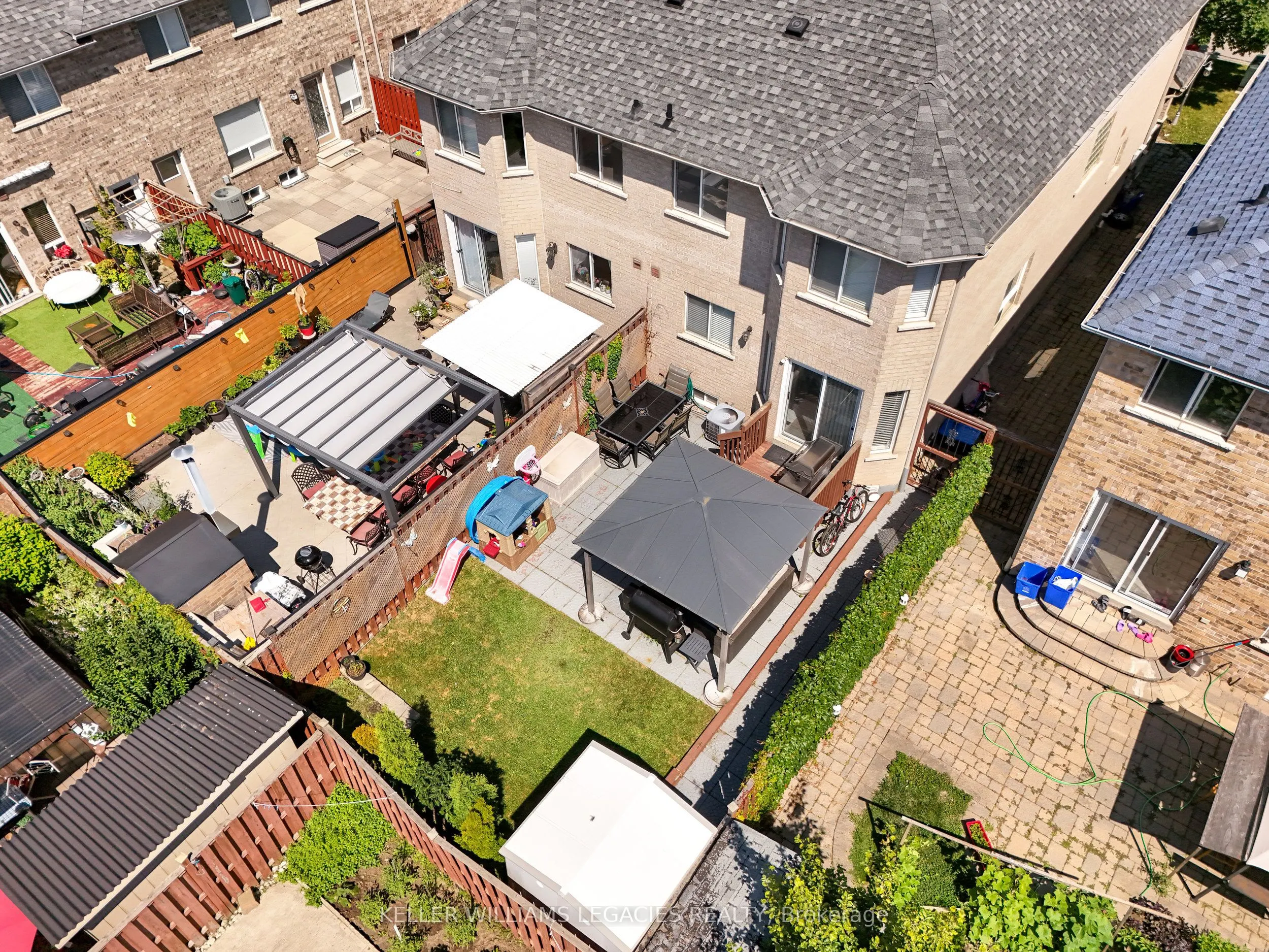 11 Neuchatel Avenue