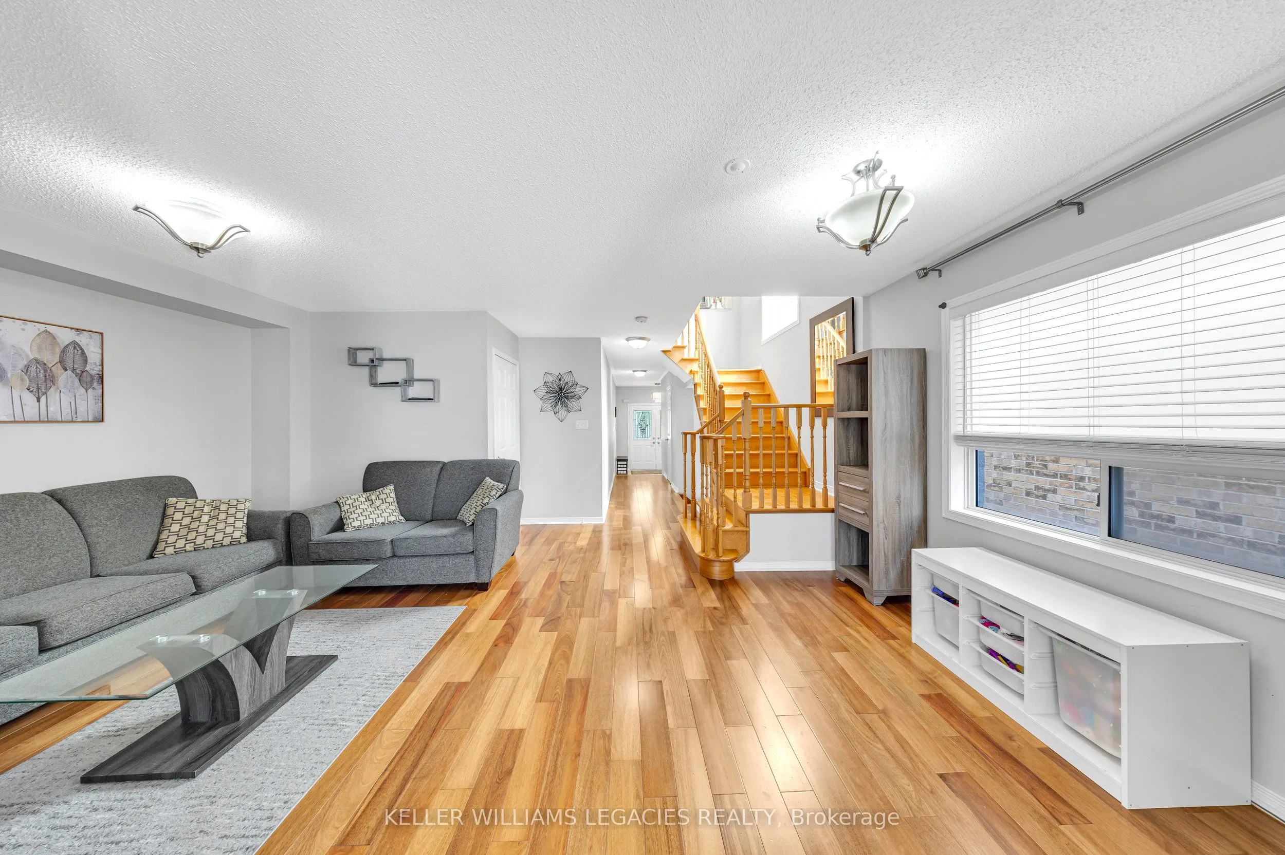 11 Neuchatel Avenue