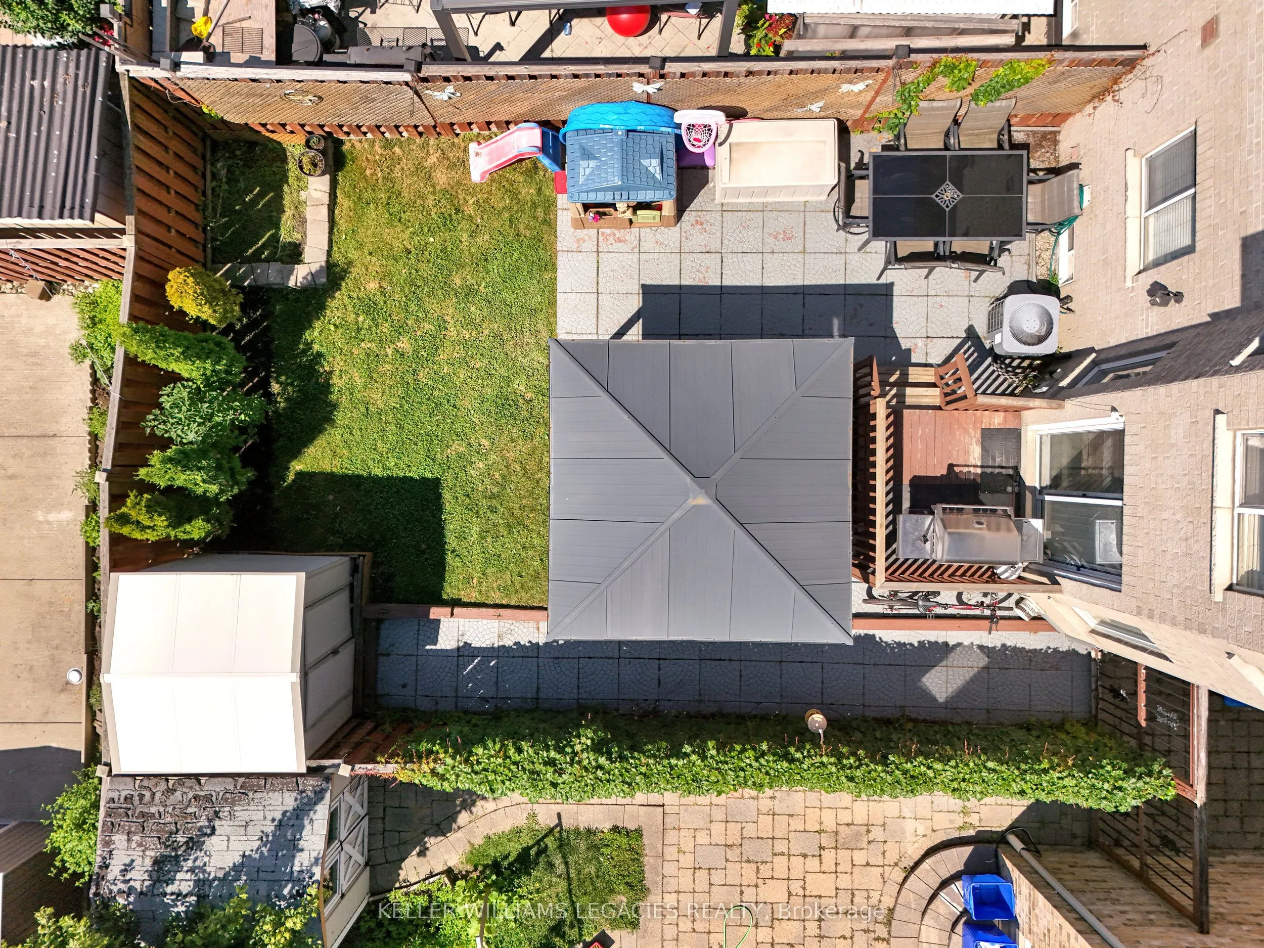 11 Neuchatel Avenue