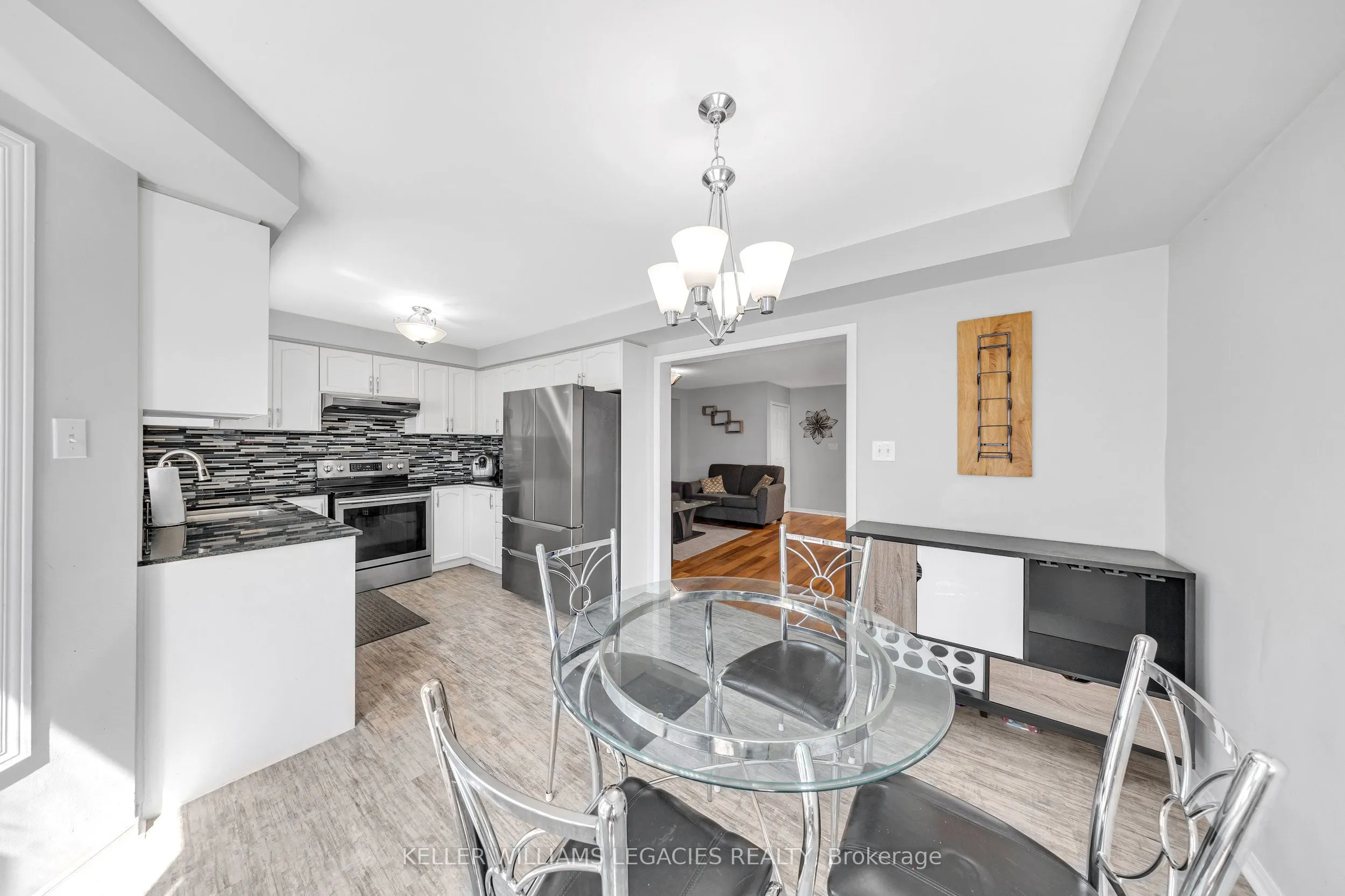11 Neuchatel Avenue