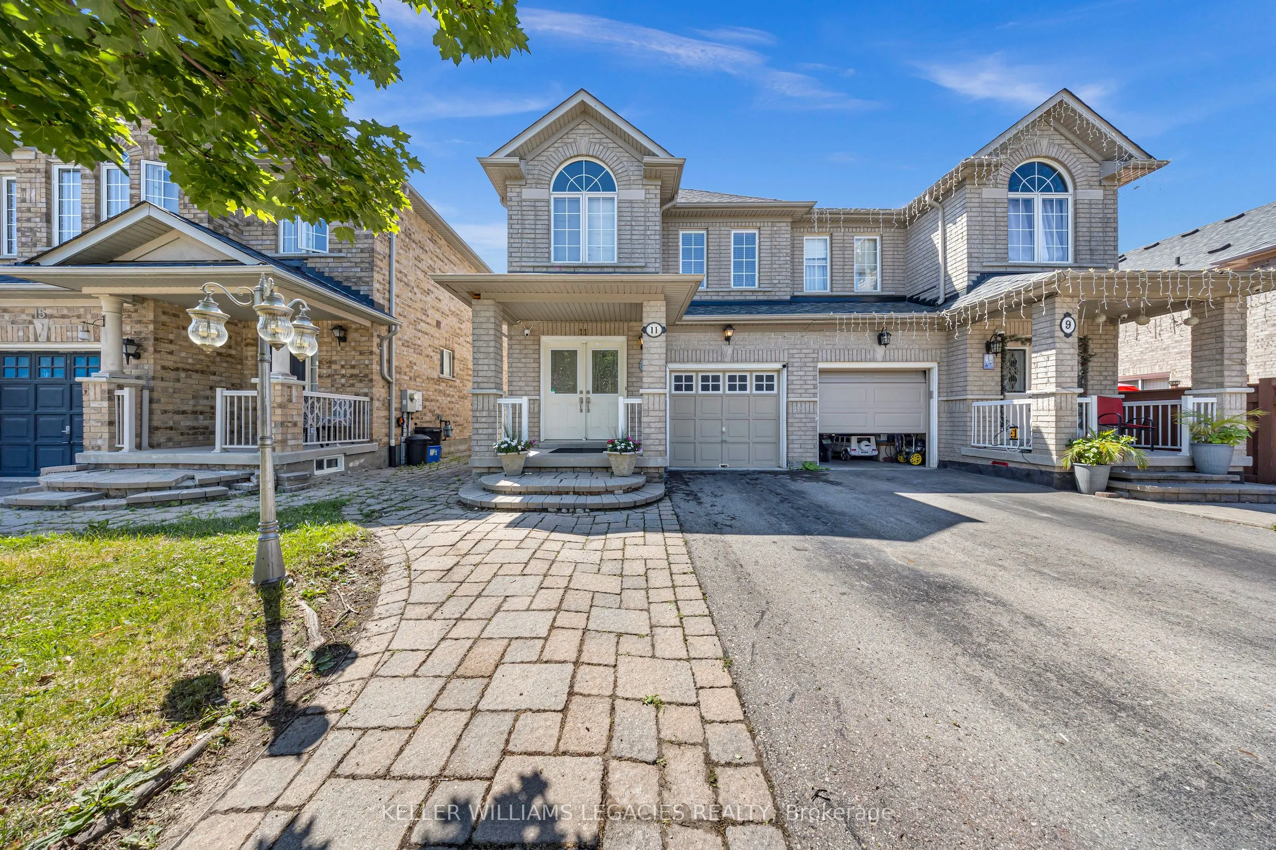 11 Neuchatel Avenue