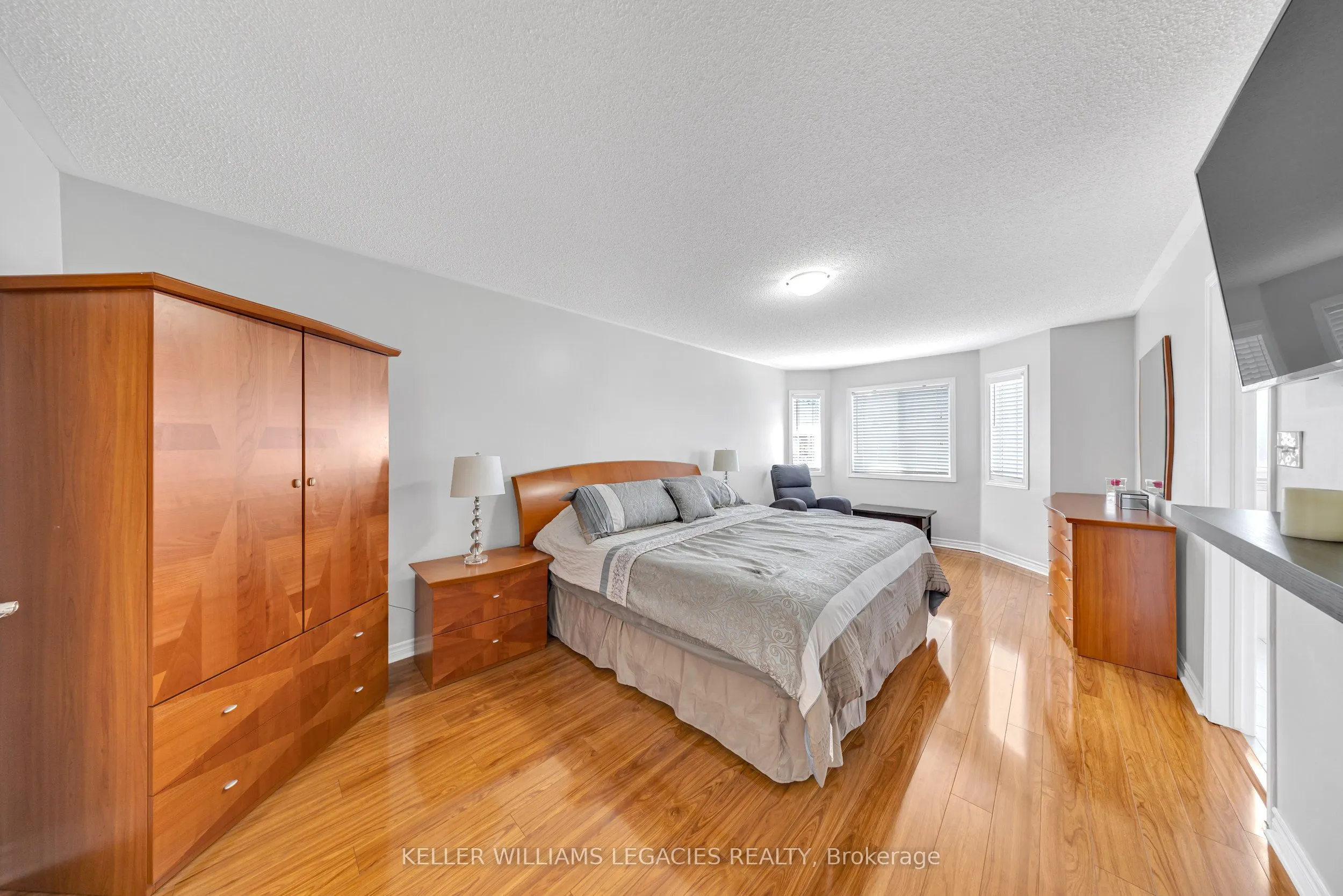 11 Neuchatel Avenue