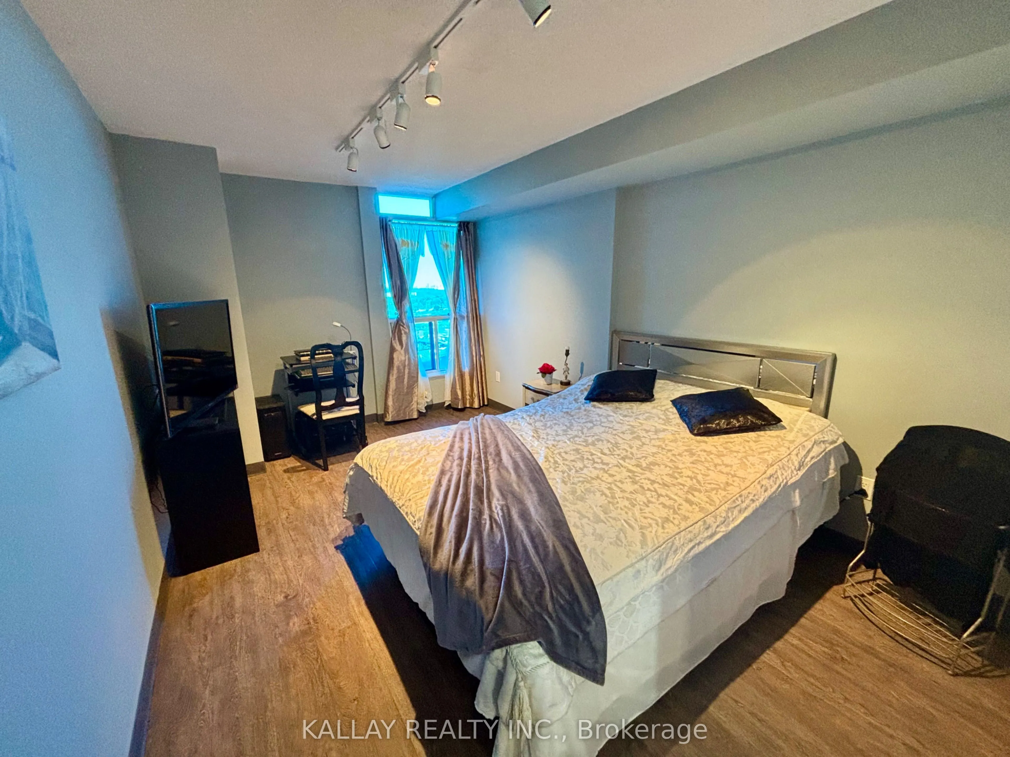 7300 Yonge Street, #1505