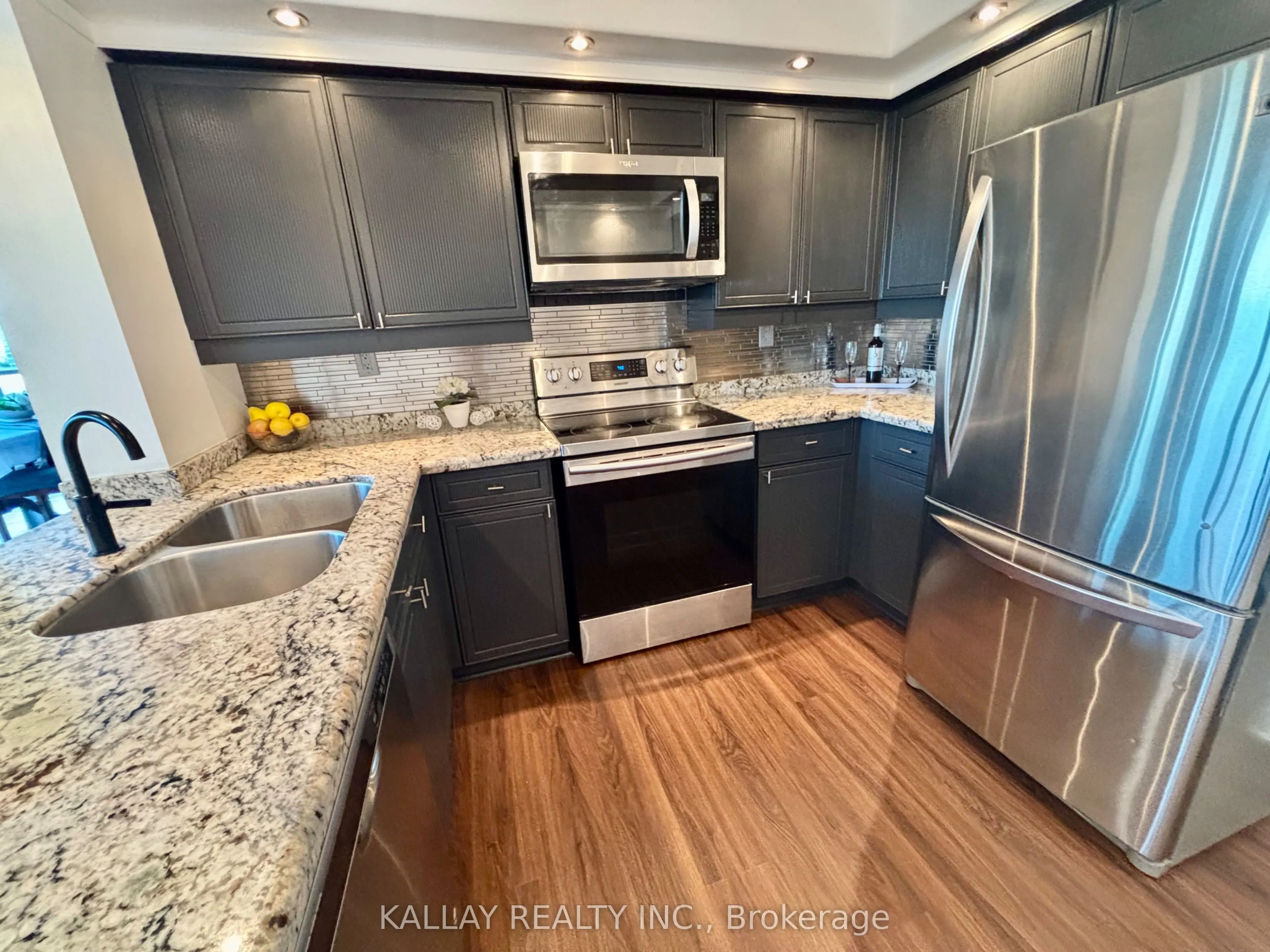 7300 Yonge Street, #1505