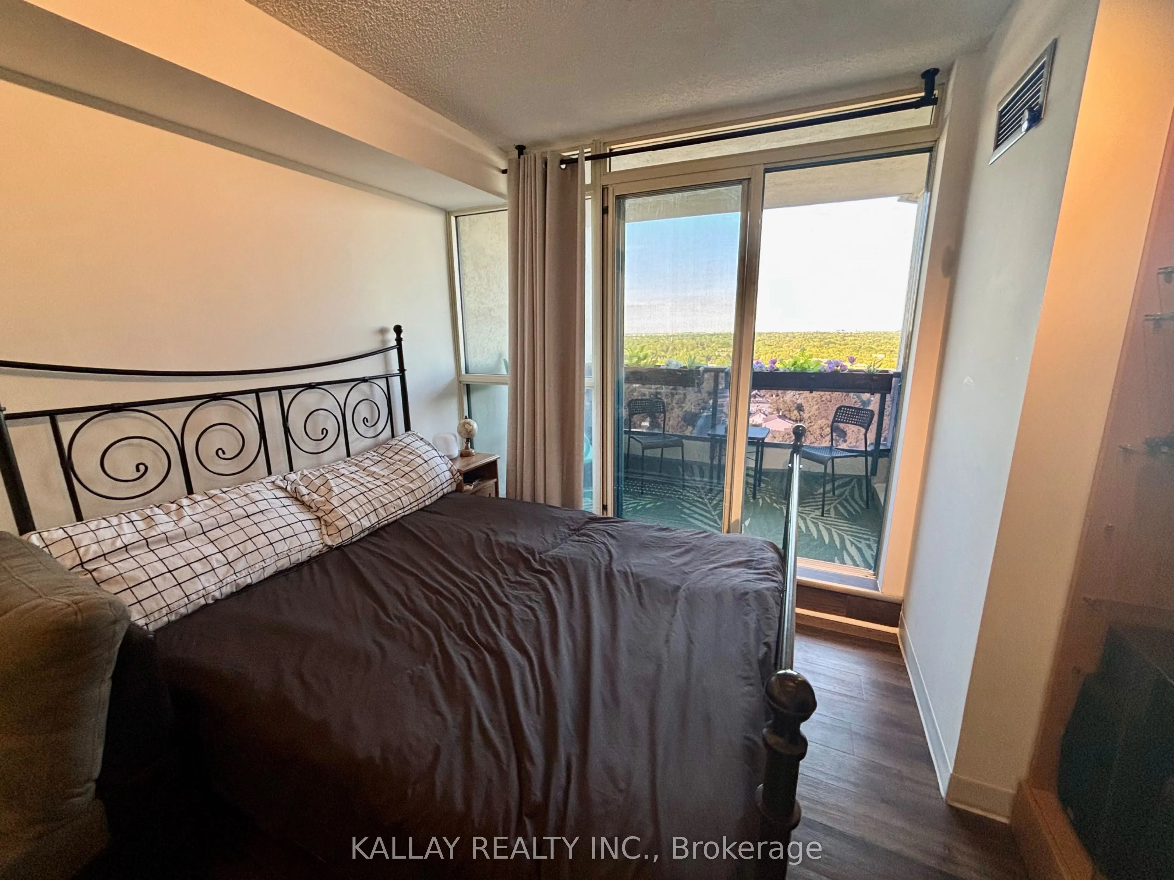 7300 Yonge Street, #1505