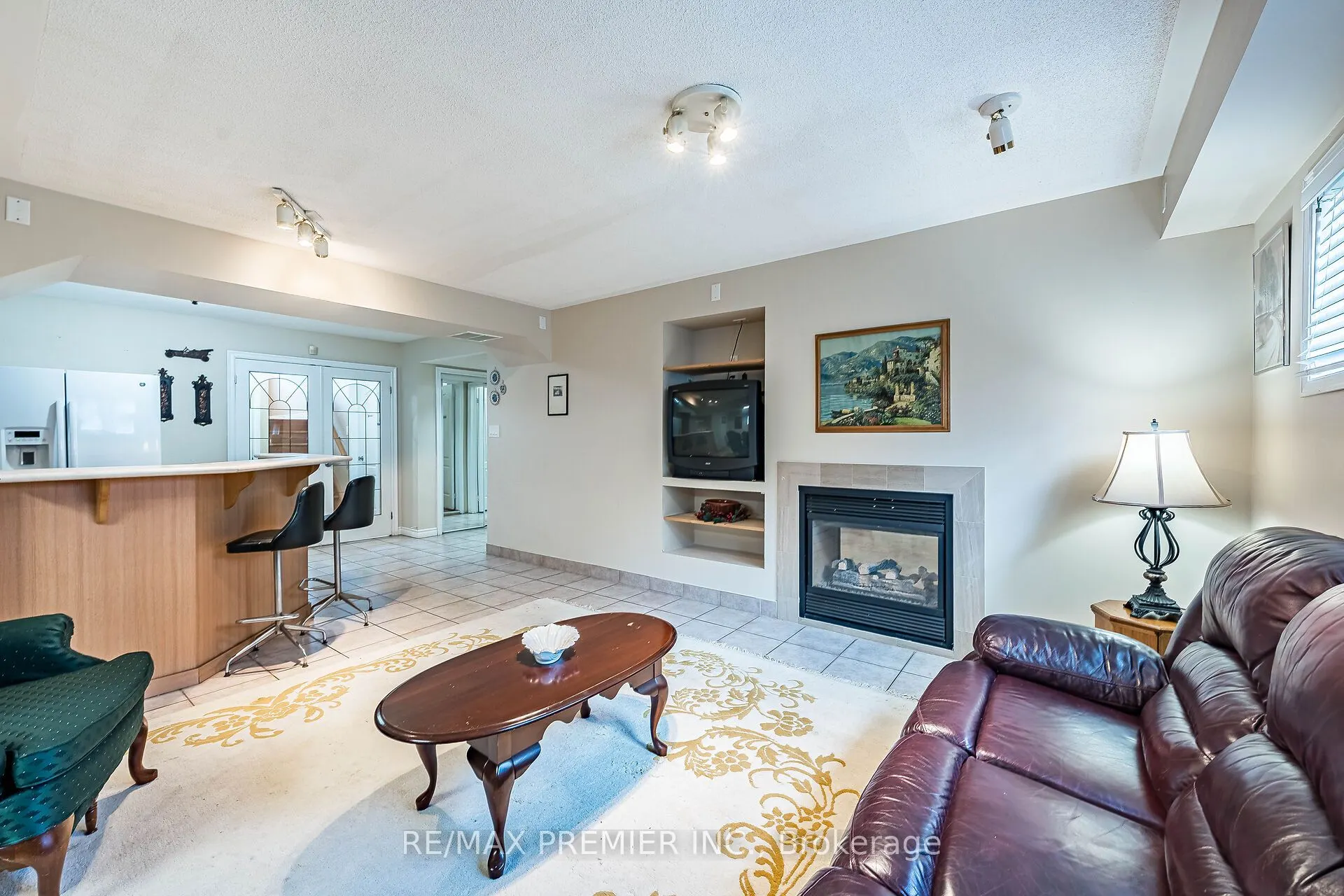 457 Glenkindie Avenue
