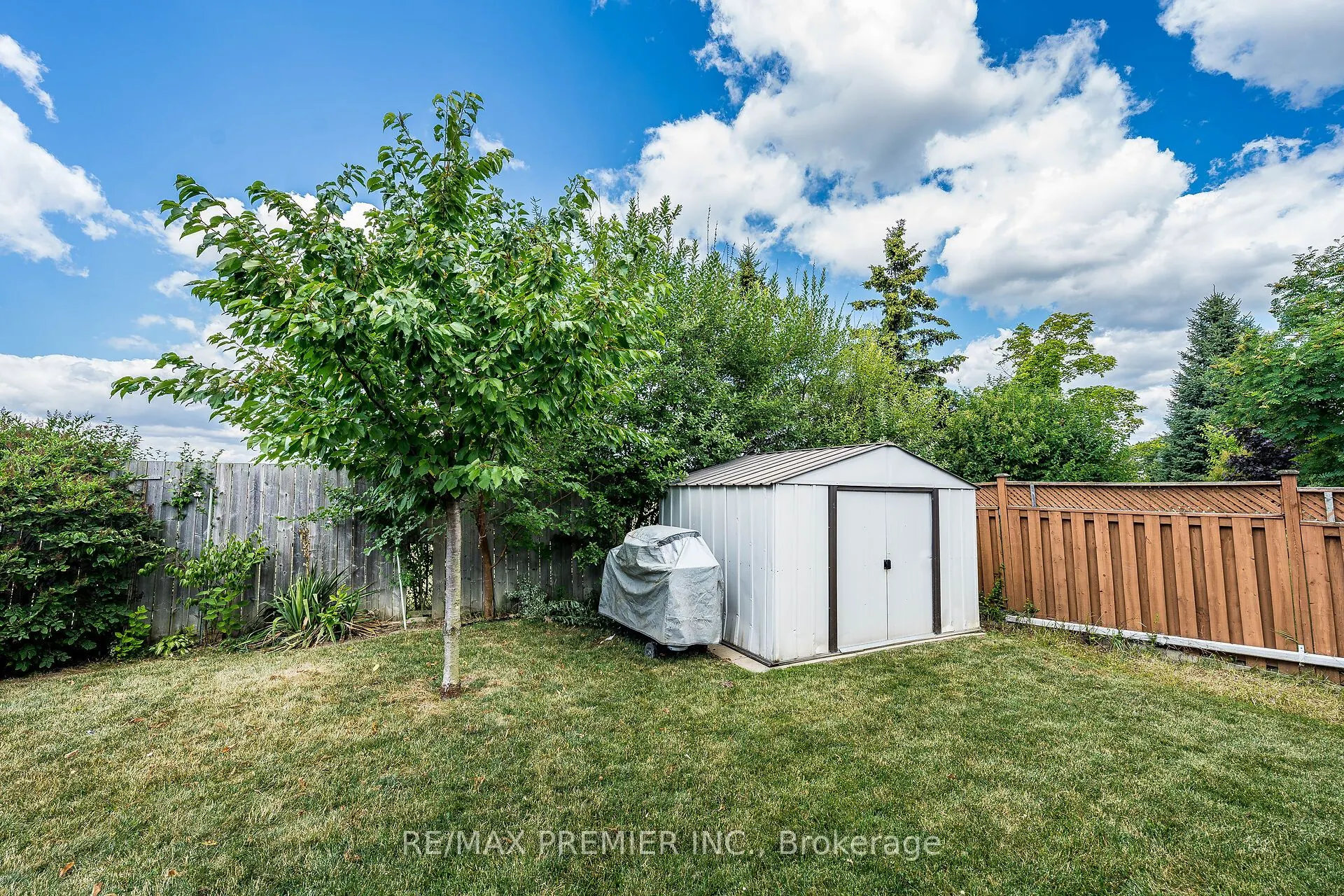 457 Glenkindie Avenue