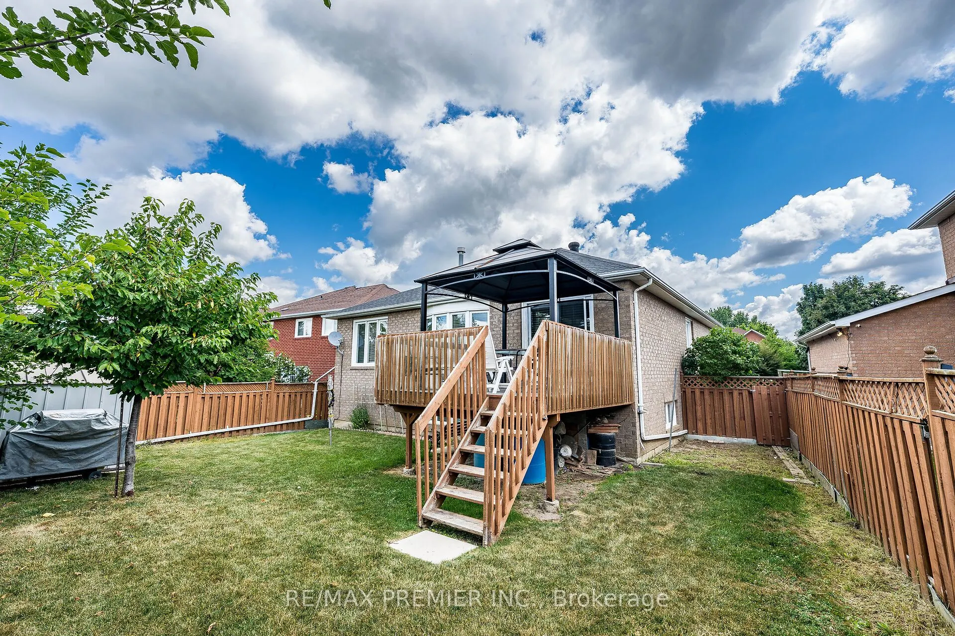 457 Glenkindie Avenue
