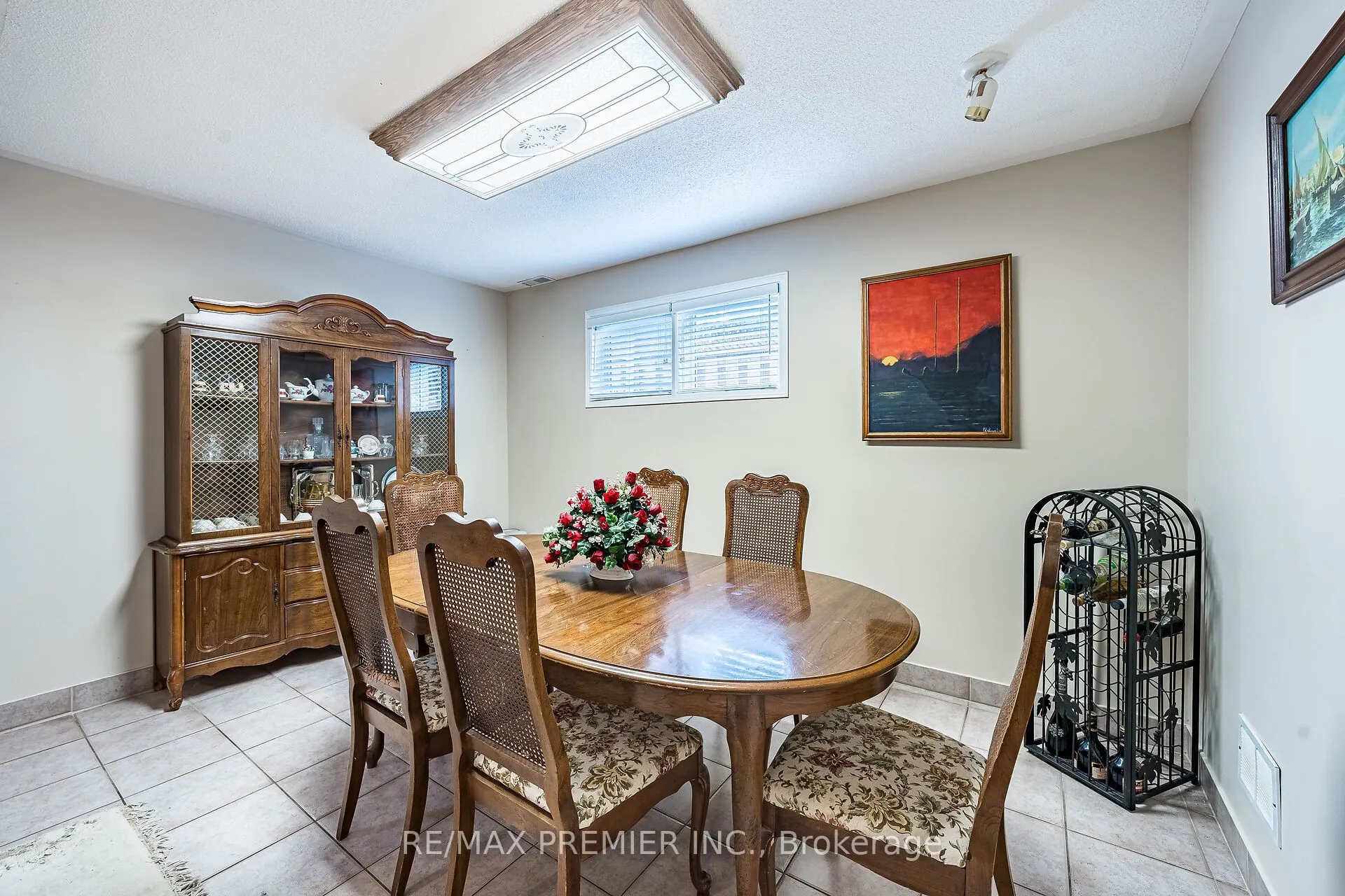 457 Glenkindie Avenue