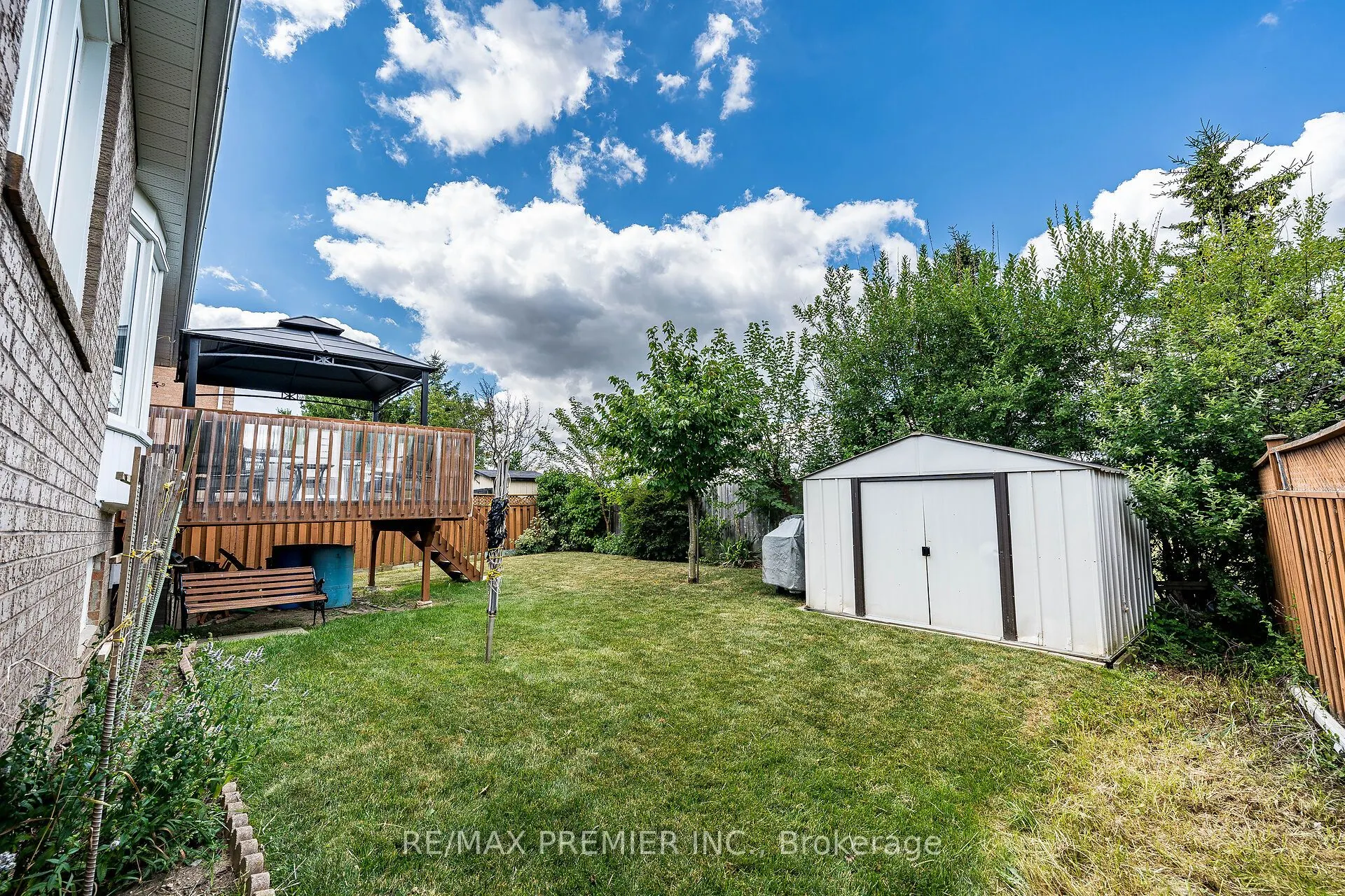 457 Glenkindie Avenue