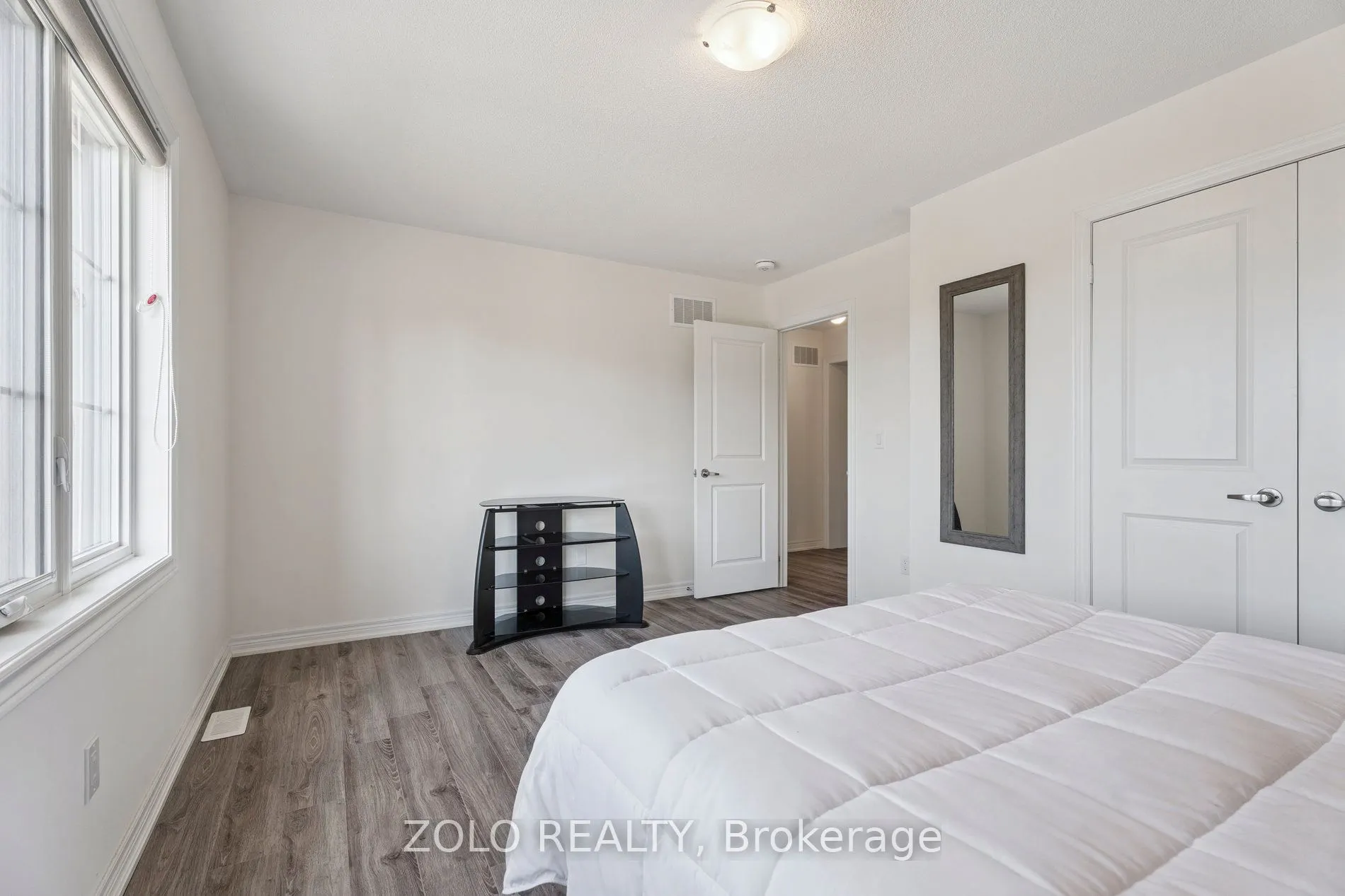 143 Kingsmere Crescent, #143