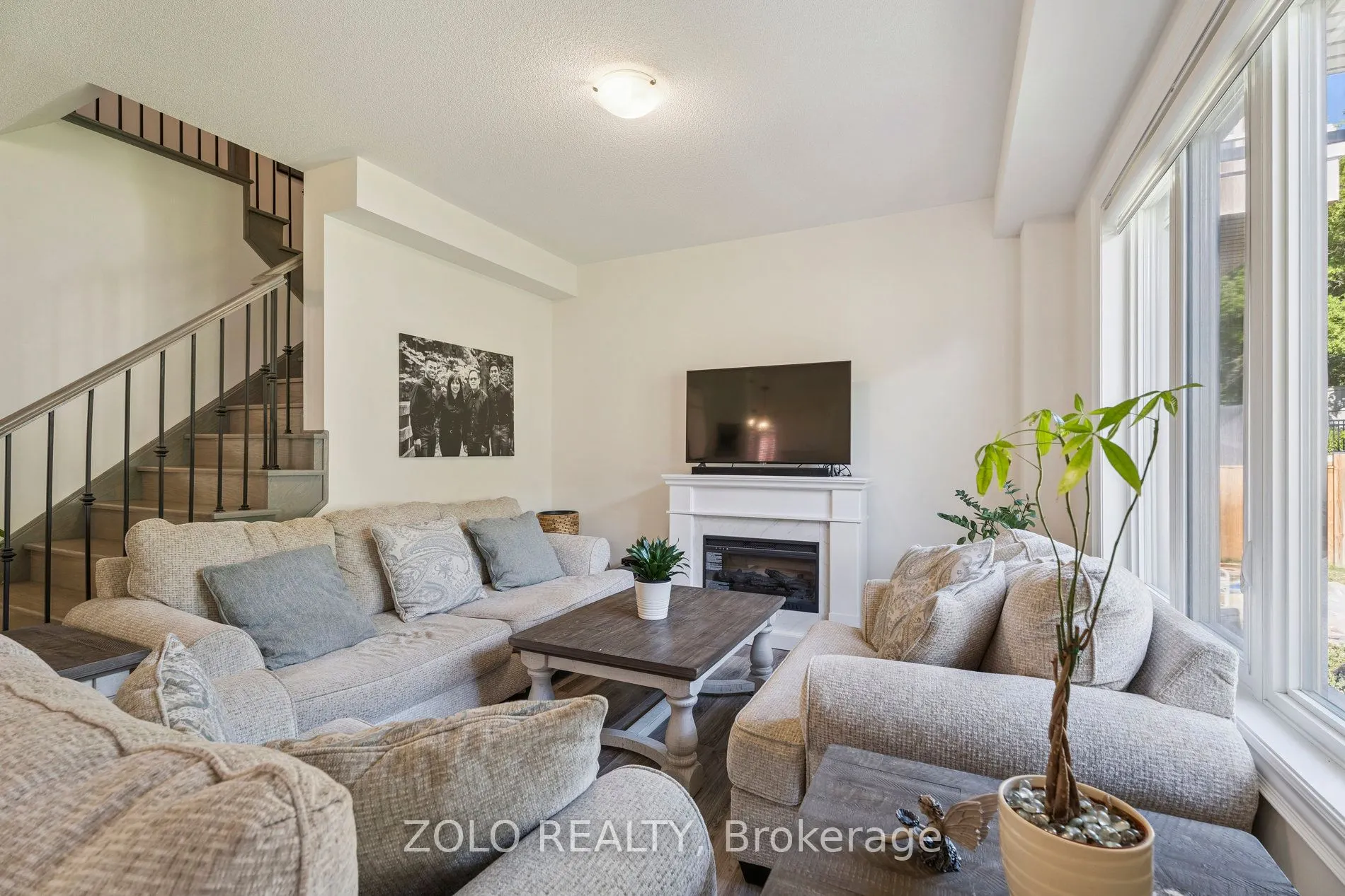 143 Kingsmere Crescent, #143