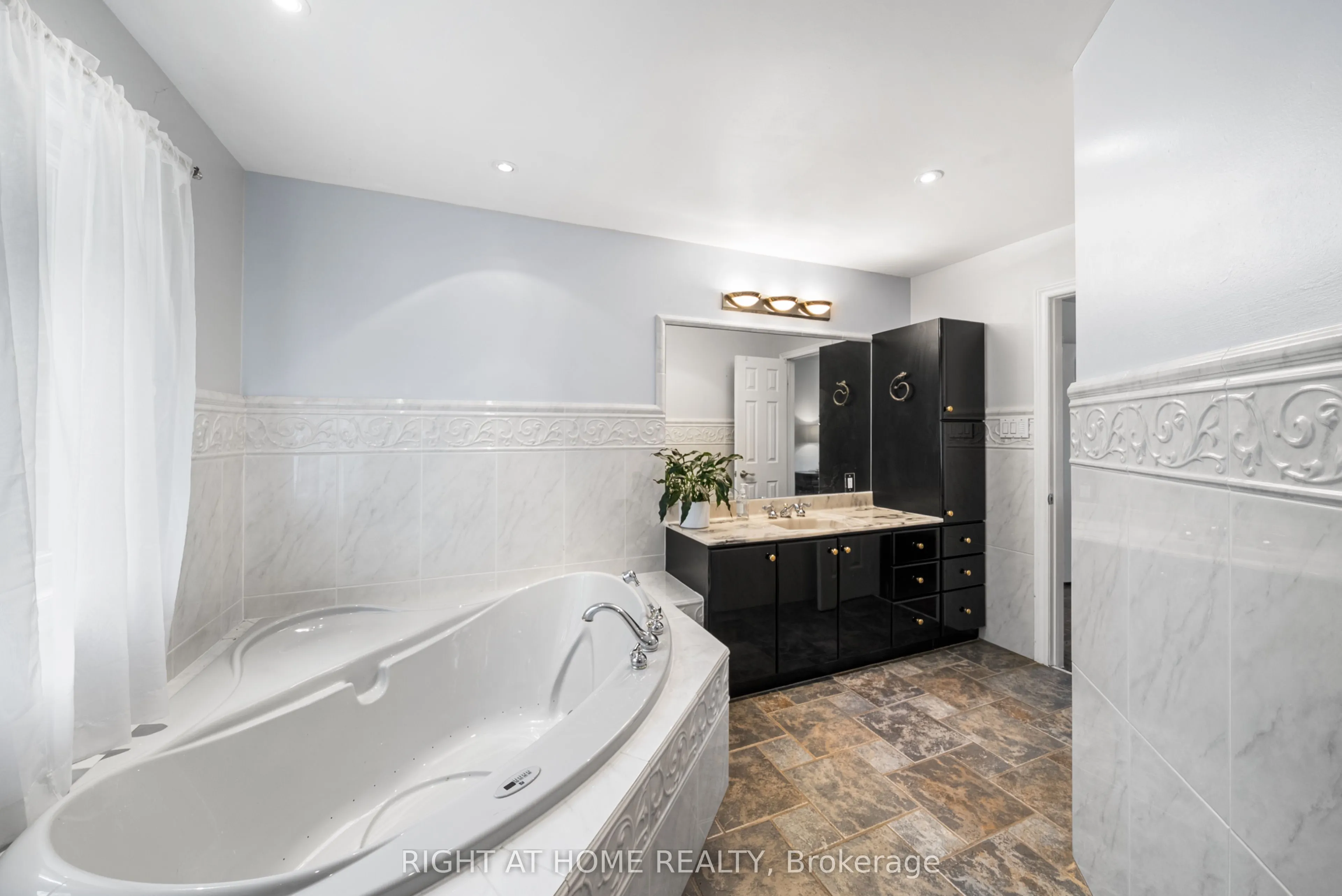 5 Stave Crescent