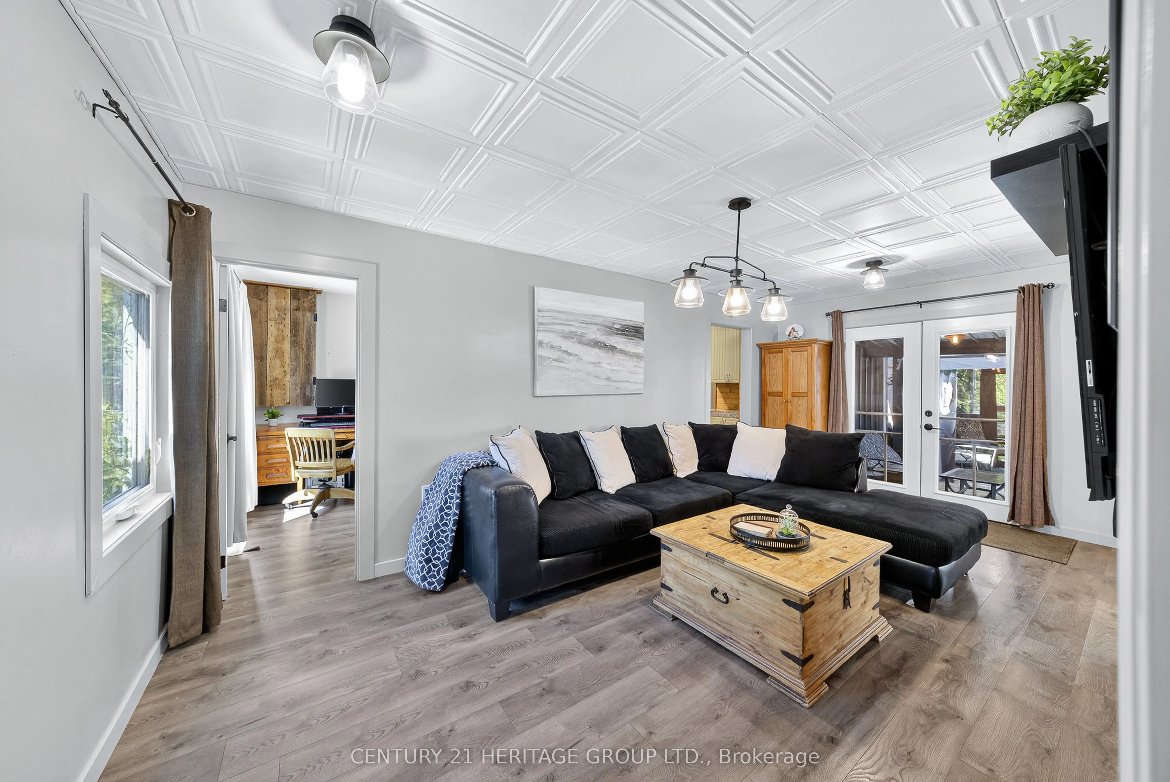 393B Thorah Concession Rd 2 Road