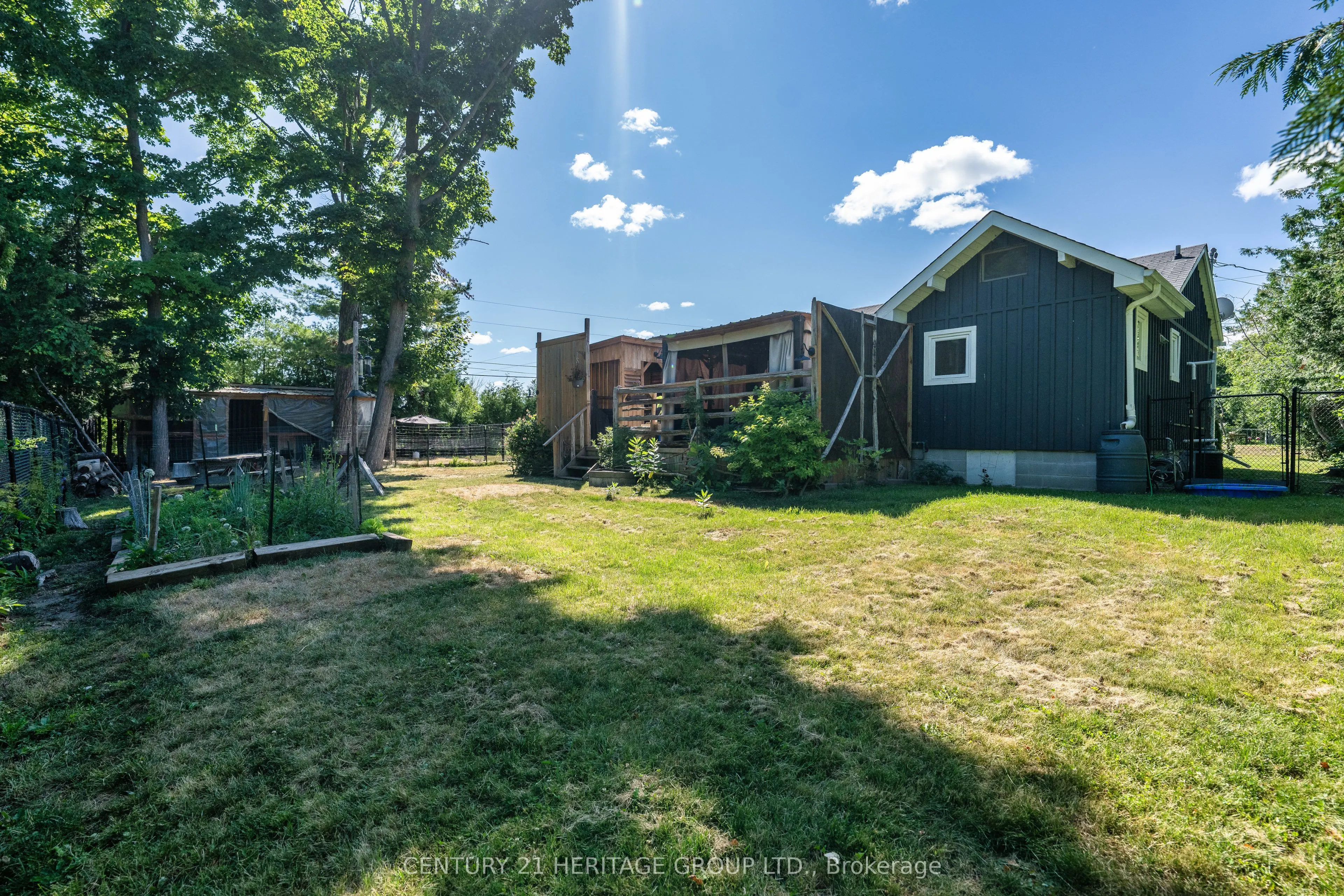 393B Thorah Concession Rd 2 Road