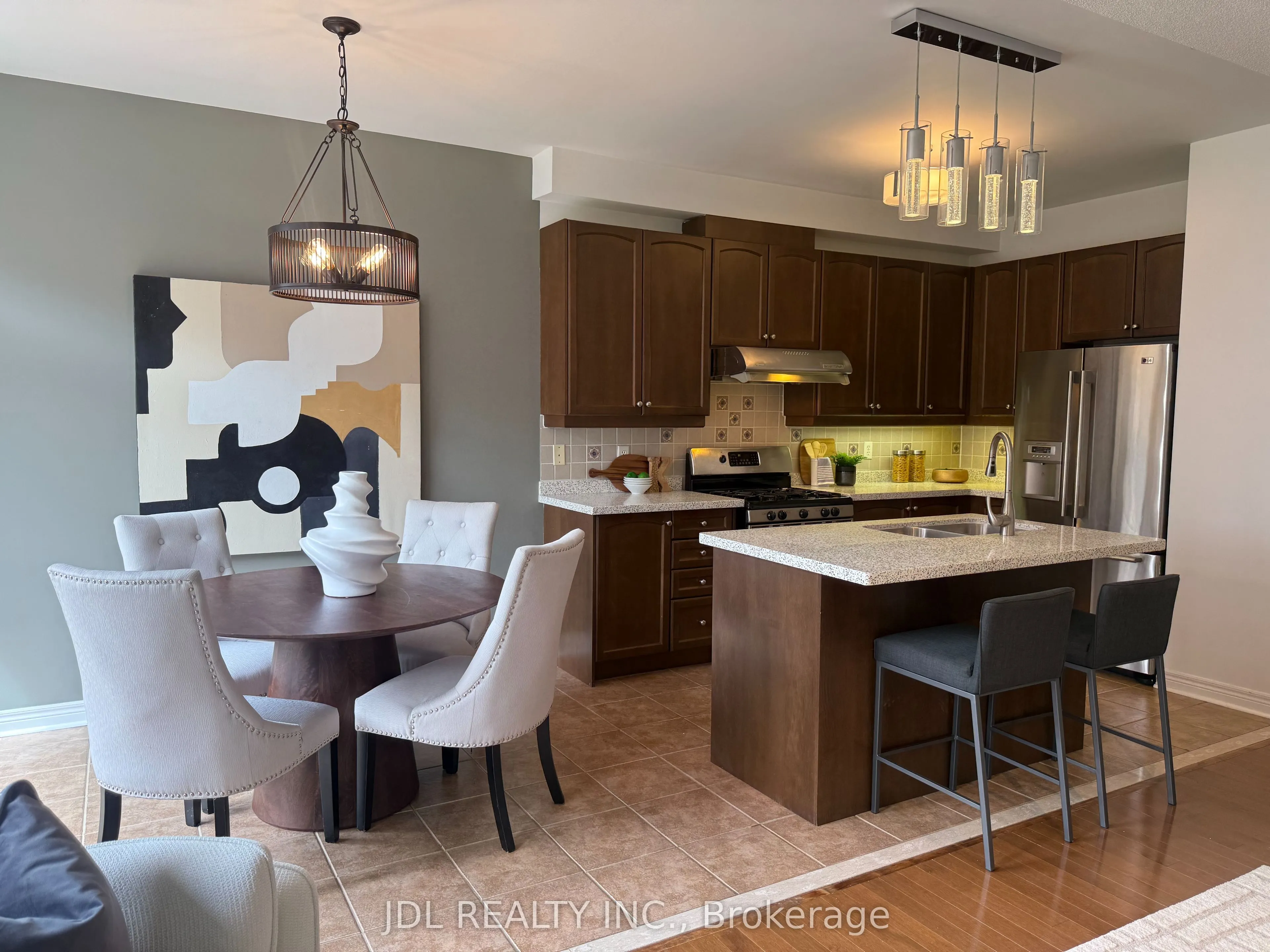 64 Pillar Rock Crescent