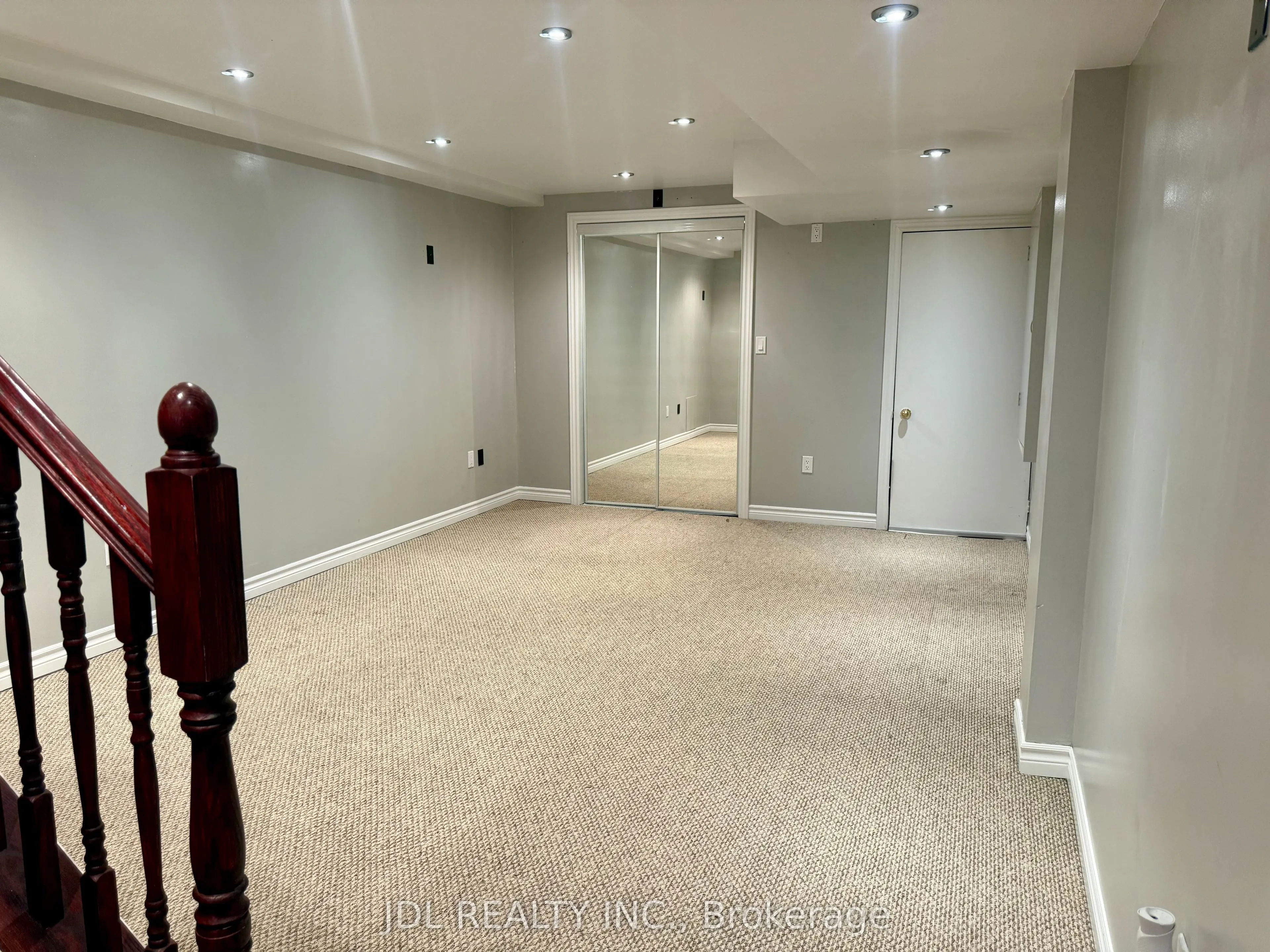 64 Pillar Rock Crescent