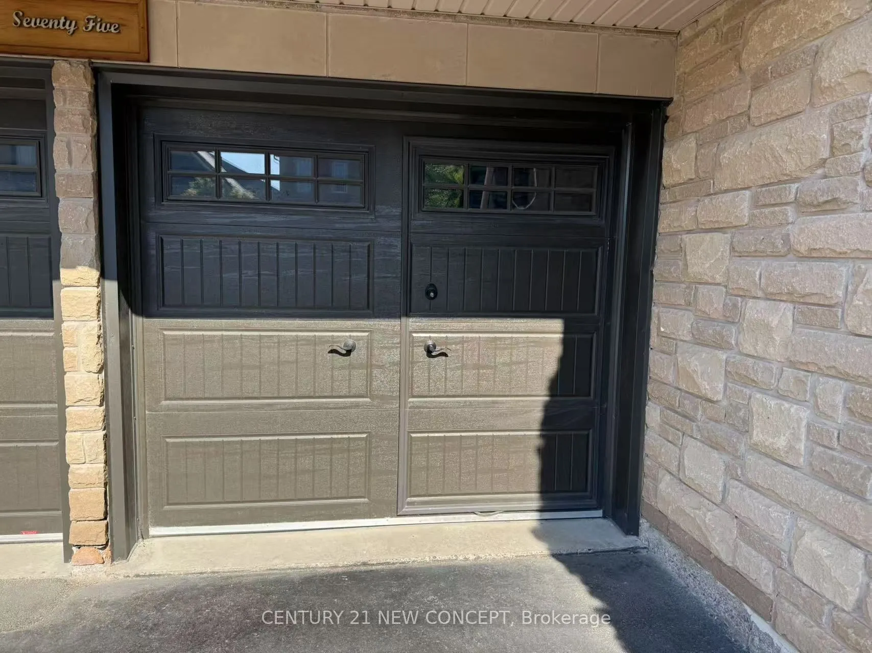75 Alpaca Drive, #Lower