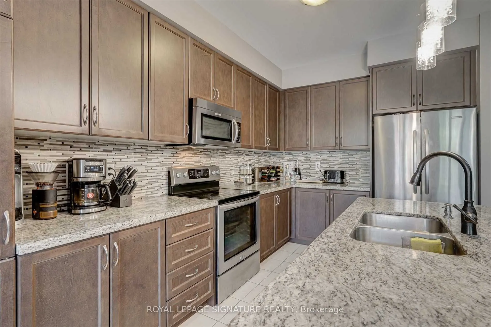132 Alex Campbell Crescent