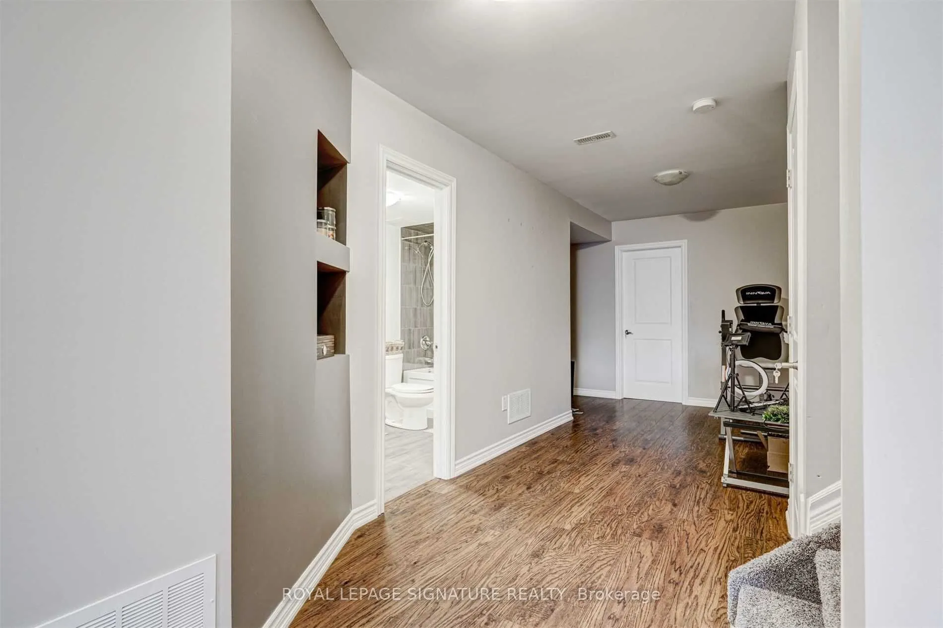 132 Alex Campbell Crescent
