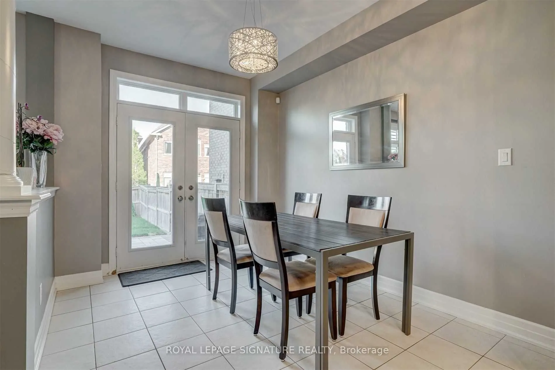 132 Alex Campbell Crescent