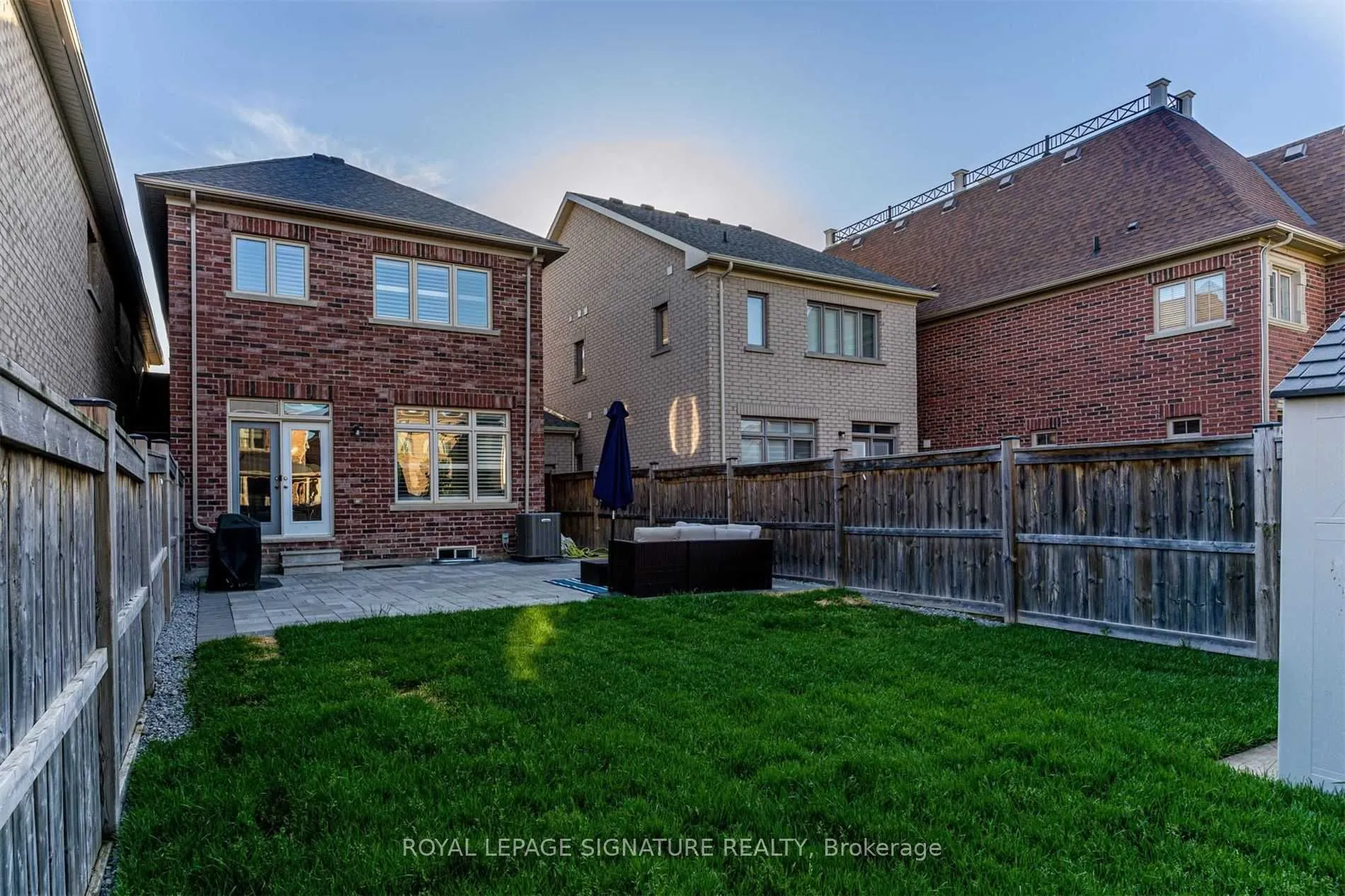 132 Alex Campbell Crescent