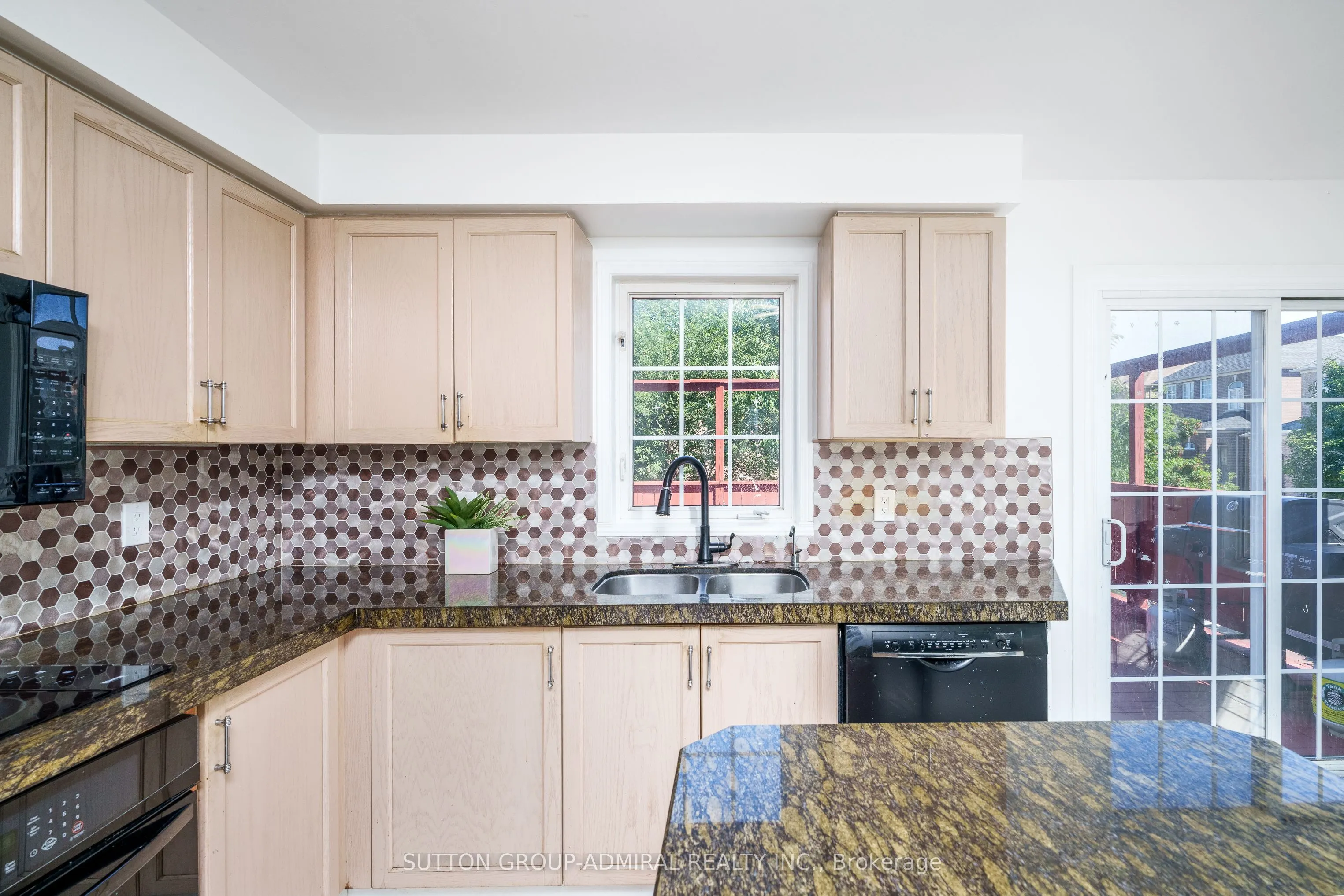 113 Sassafras Circle