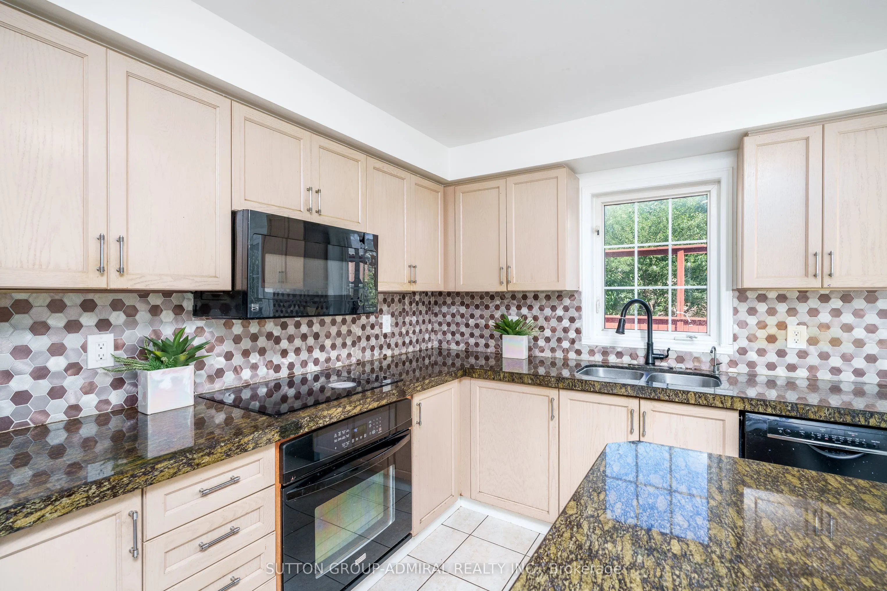 113 Sassafras Circle